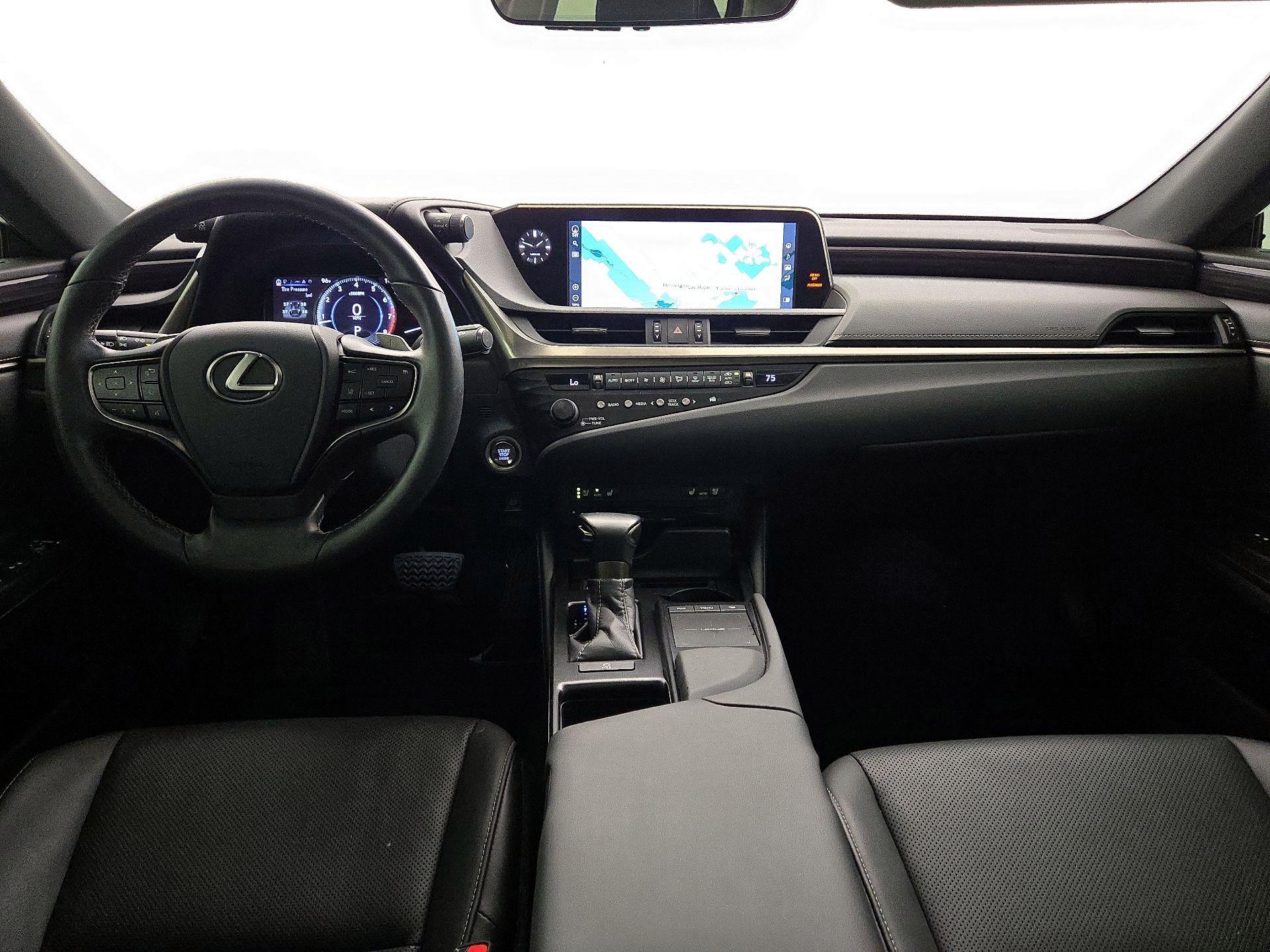 Thumbnail: 2020 Lexus ES - 9
