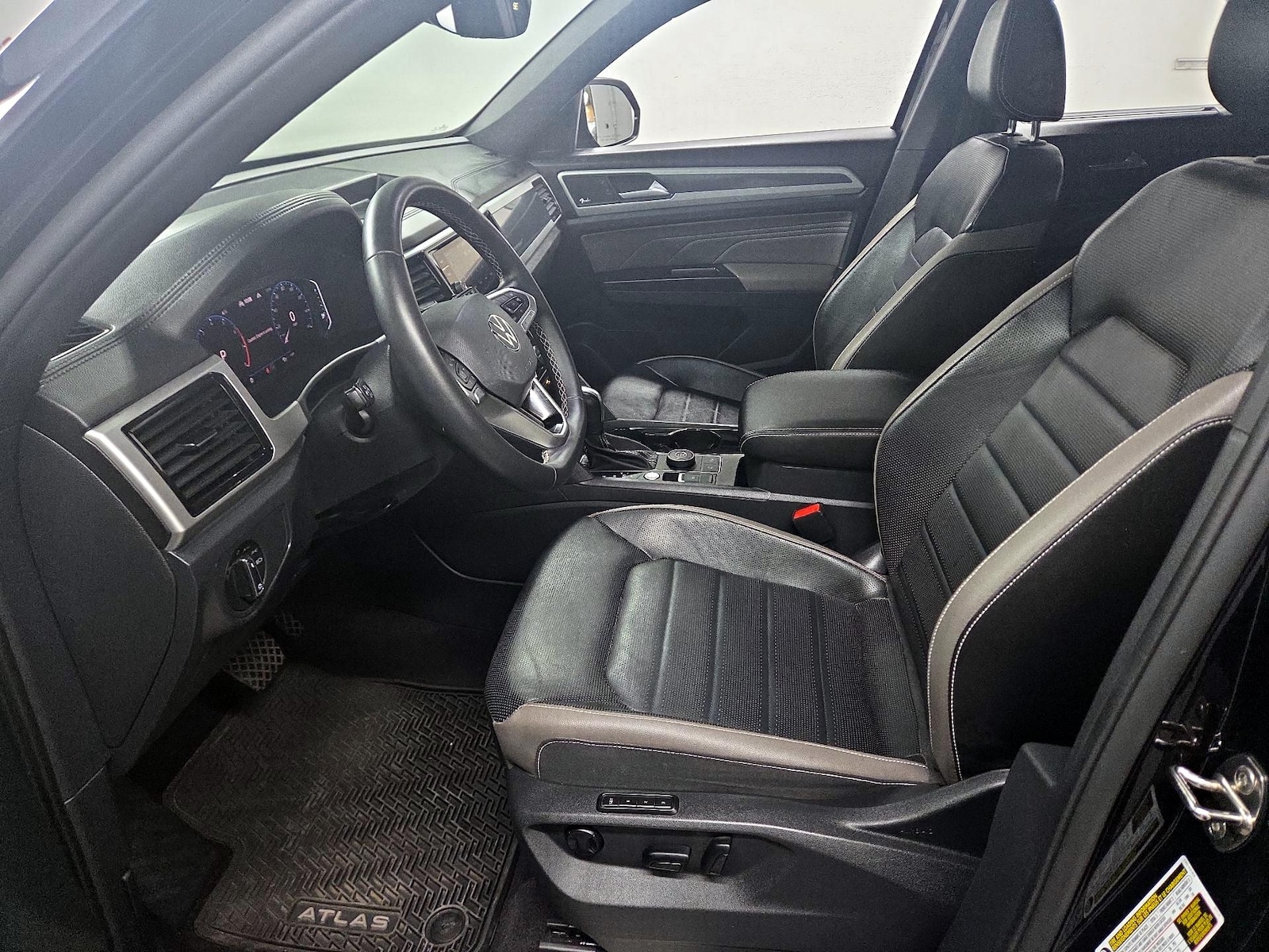 2021 Volkswagen Atlas Cross Sport SEL Premium - Photo 12