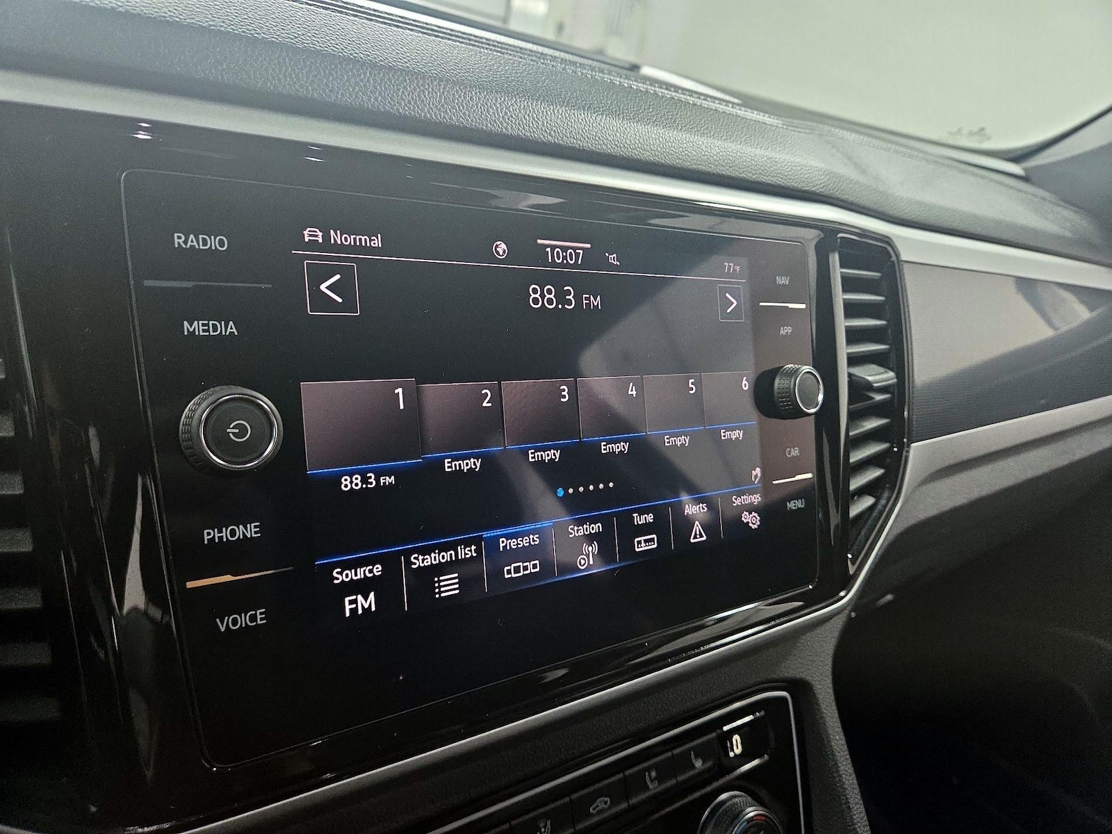 2021 Volkswagen Atlas Cross Sport SEL Premium - Photo 14