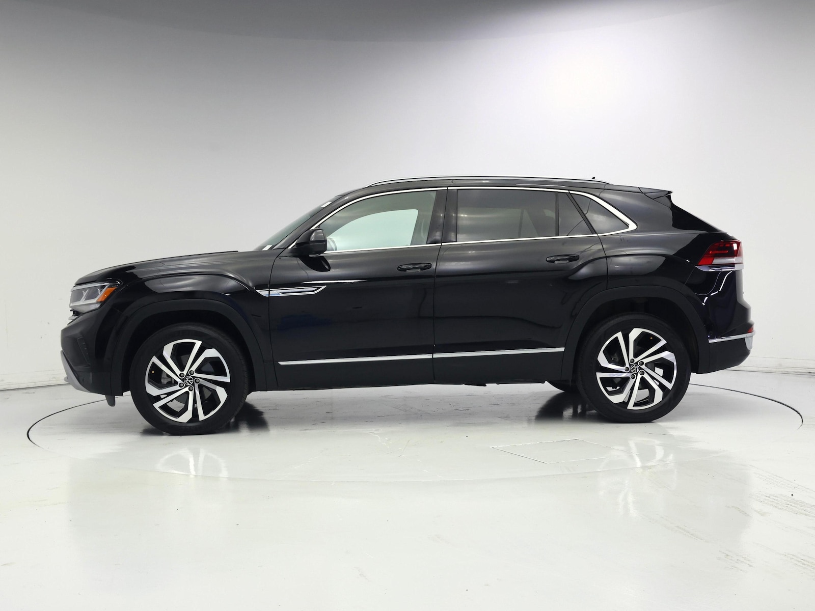2021 Volkswagen Atlas Cross Sport SEL Premium - Photo 4