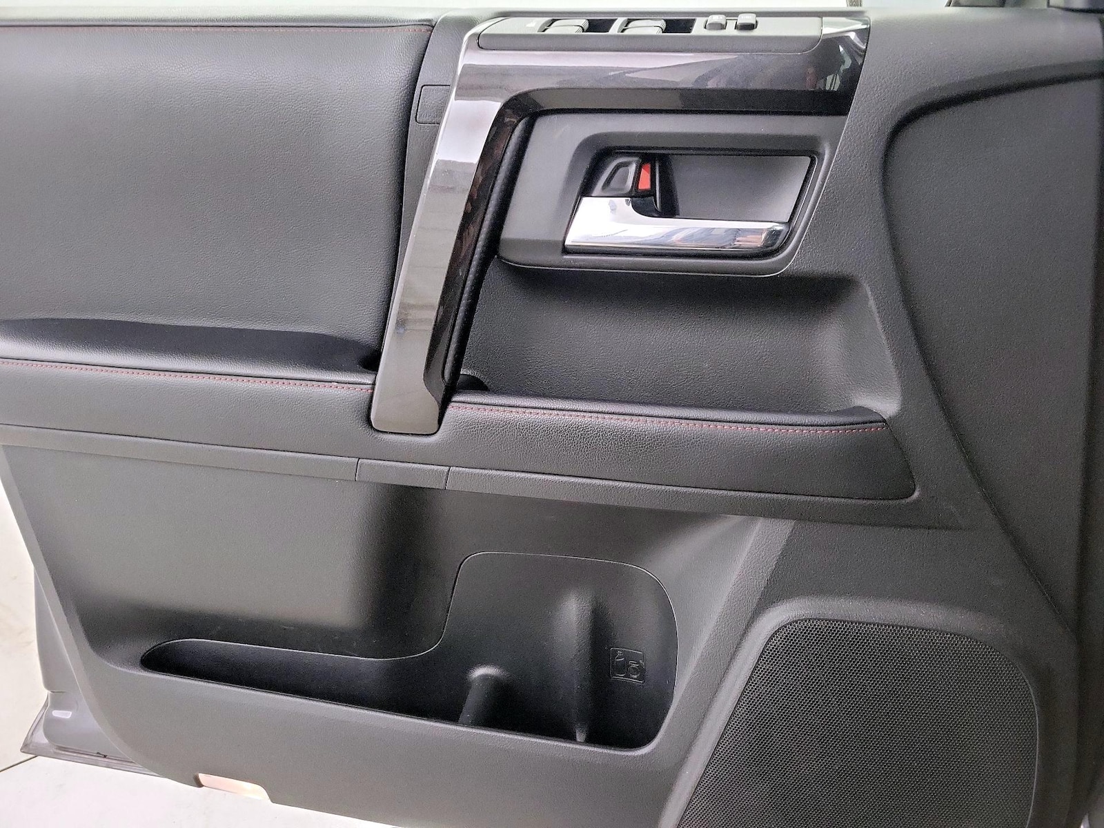 2021 Toyota 4Runner Off-Road - Photo 13