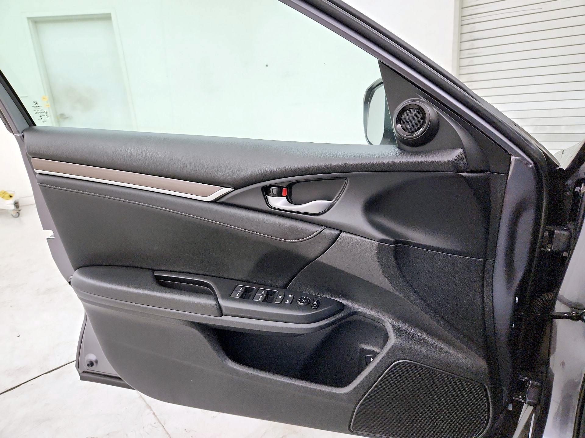 Thumbnail: 2020 Honda Civic - 12