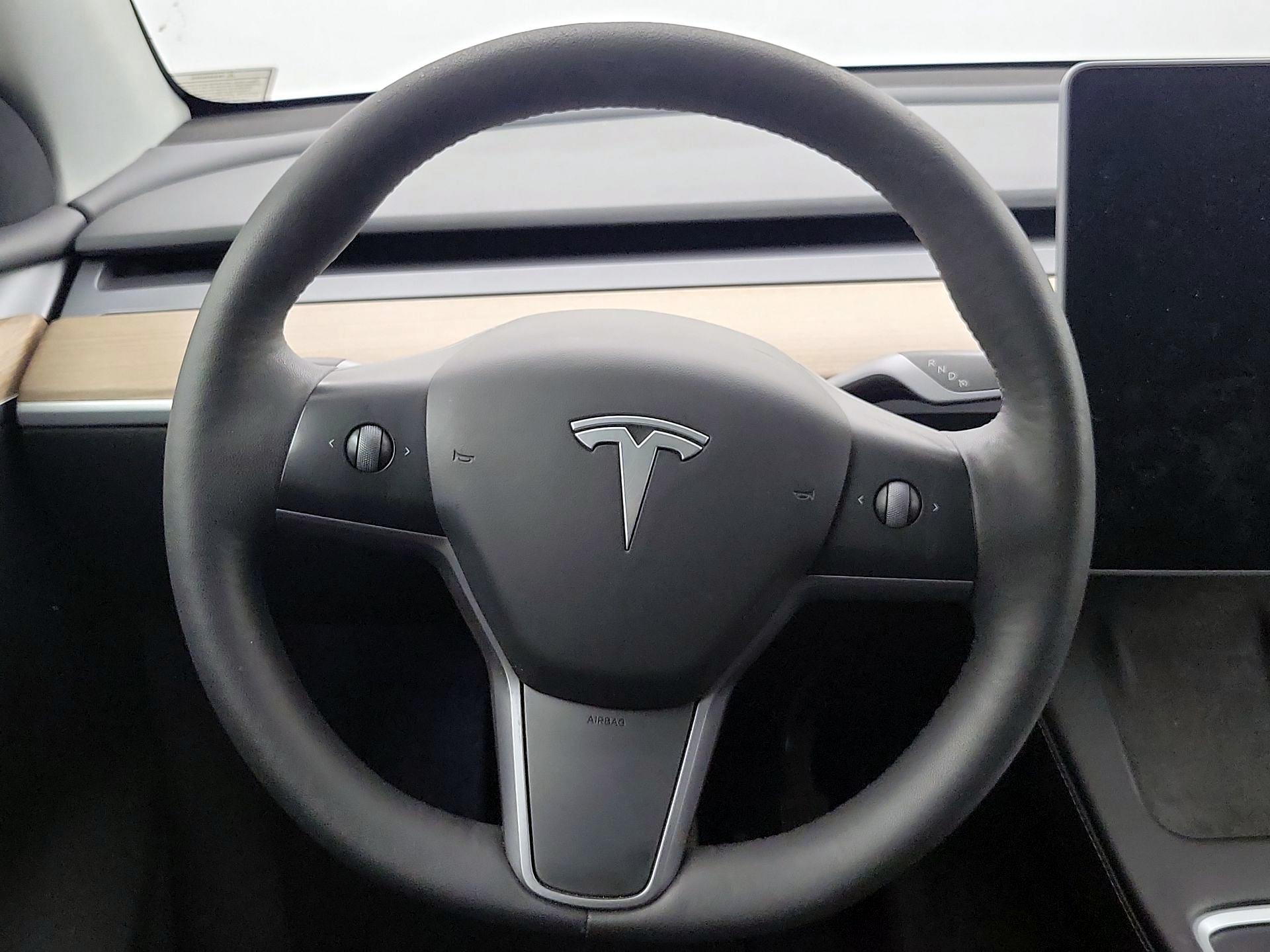 Thumbnail: 2023 Tesla Model Y - 10