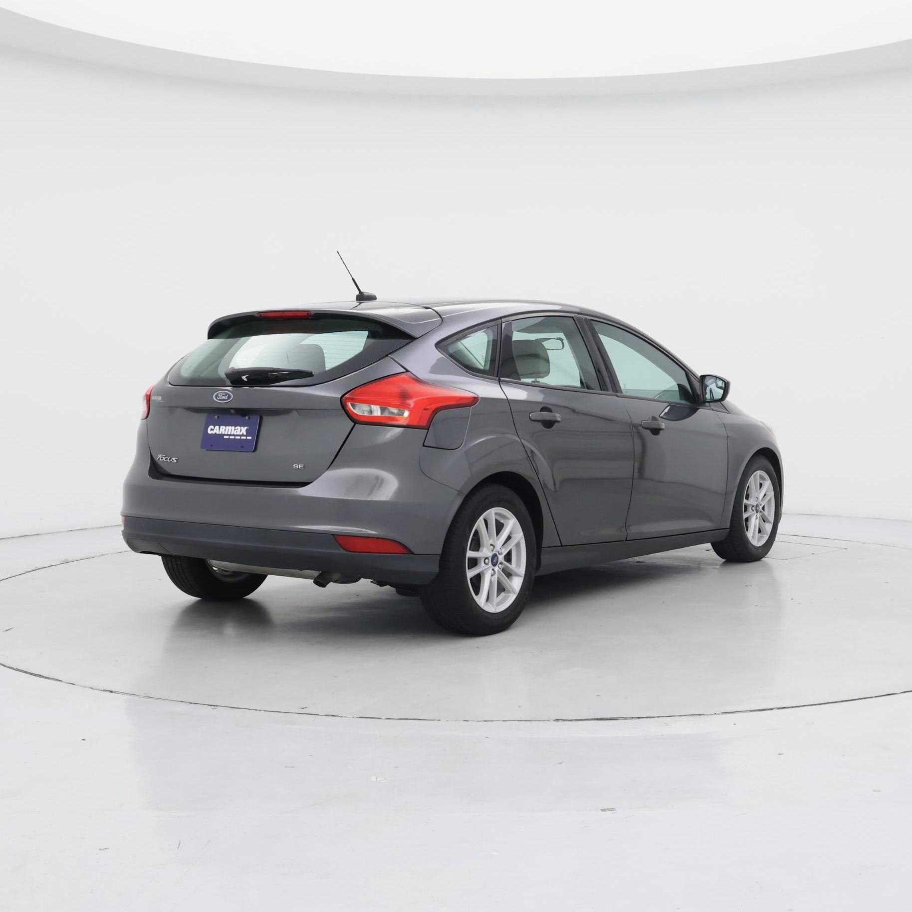 Thumbnail: 2018 Ford Focus - 8