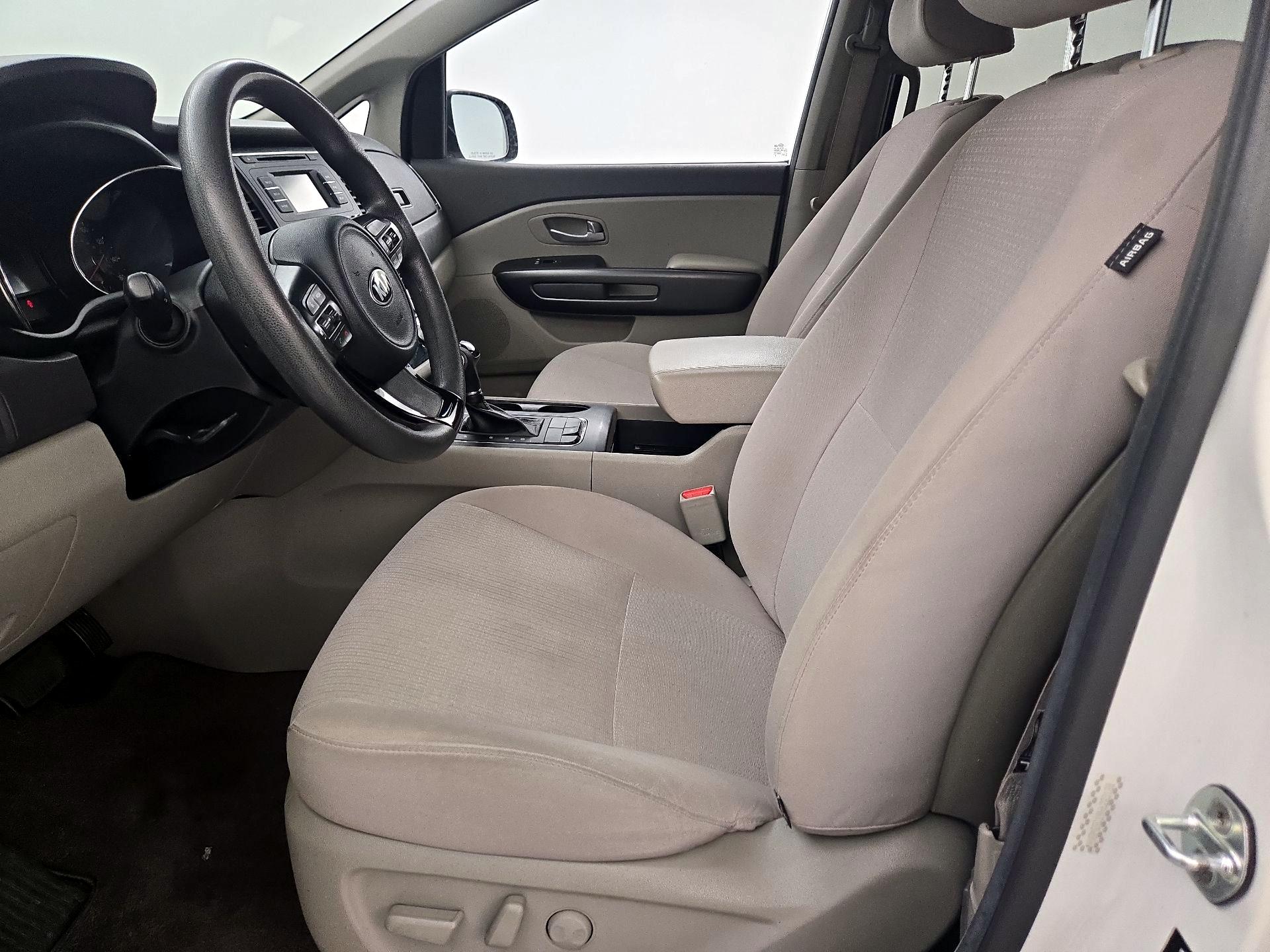 Thumbnail: 2017 Kia Sedona - 11