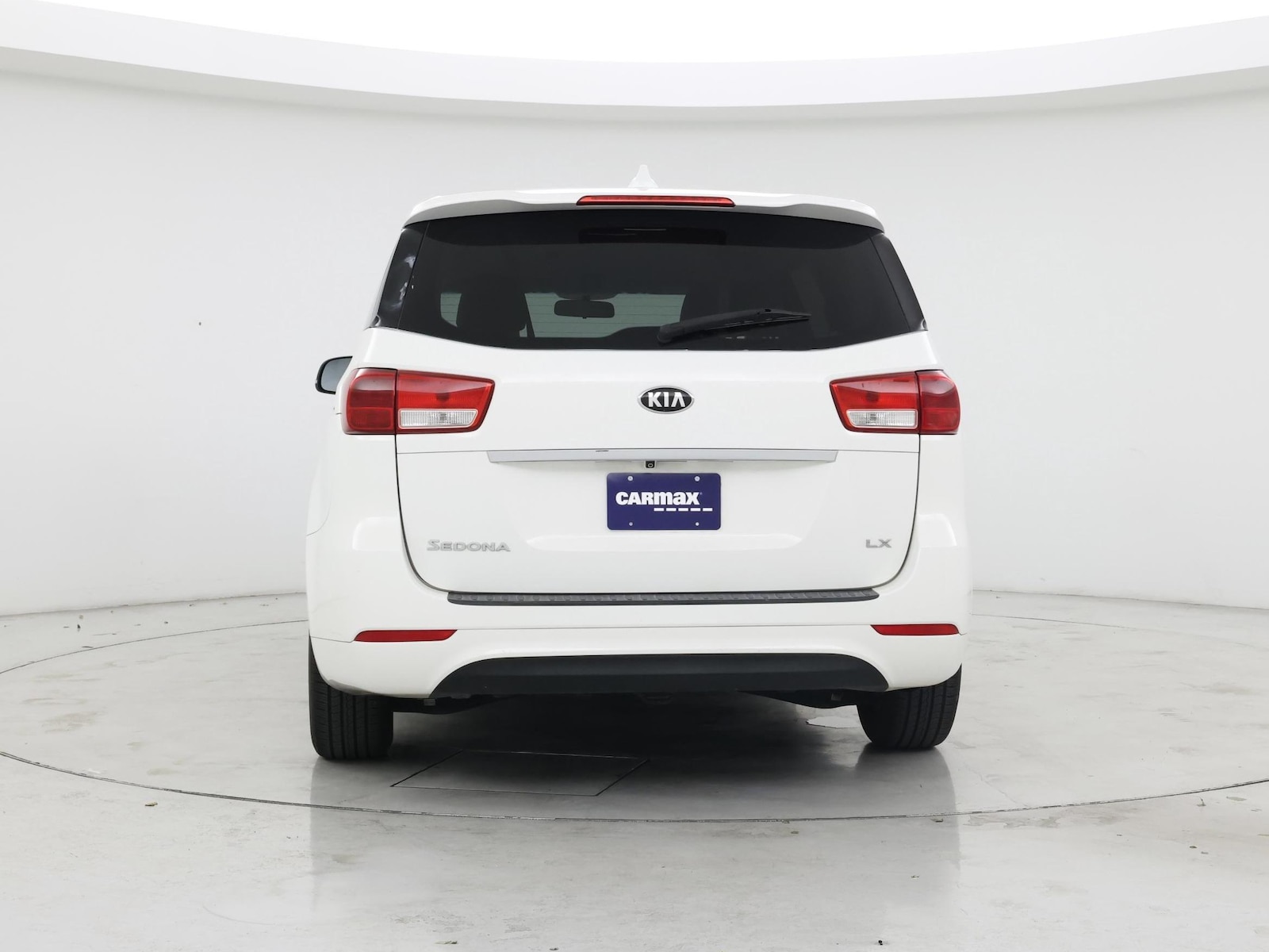 2017 Kia Sedona LX - Photo 7