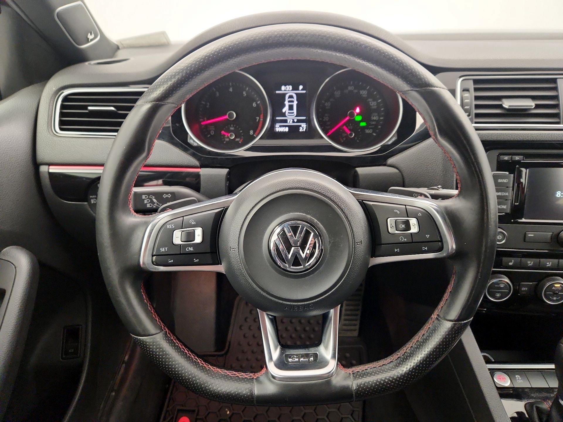 Thumbnail: 2015 Volkswagen Jetta - 10