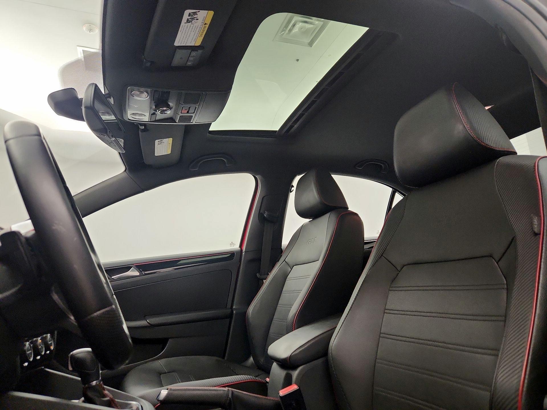 Thumbnail: 2015 Volkswagen Jetta - 19