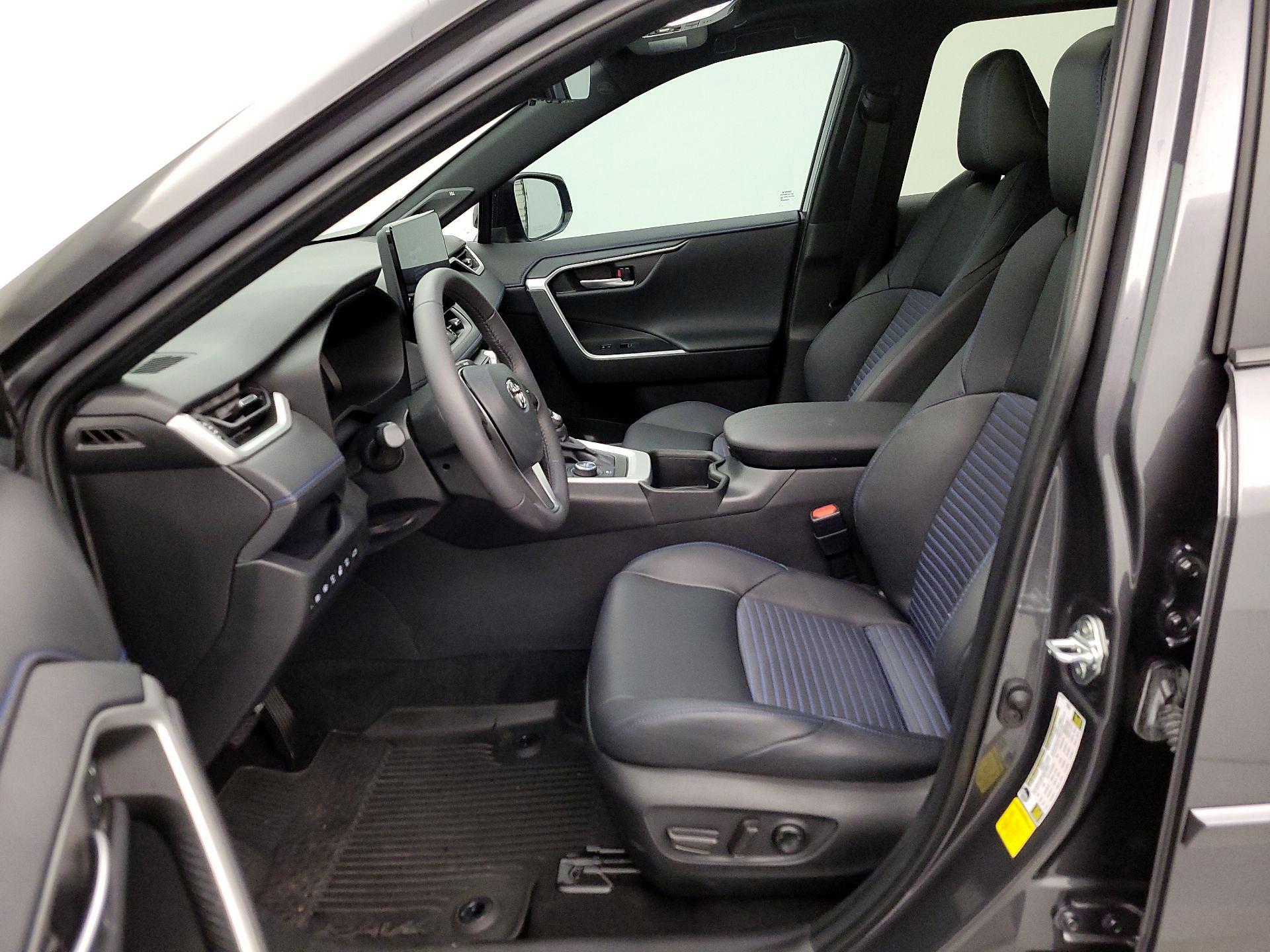 Thumbnail: 2024 Toyota RAV4 - 11