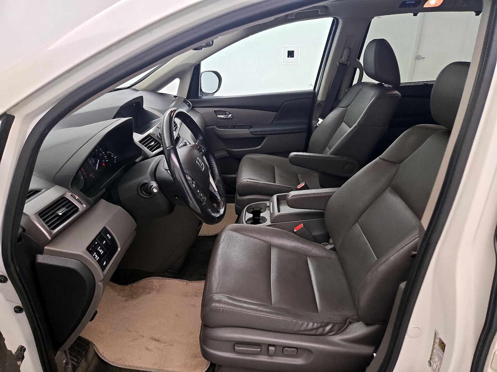 2017 Honda Odyssey EX-L - Photo 12