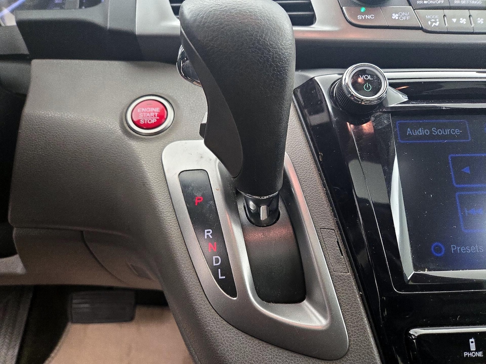 2017 Honda Odyssey EX-L - Photo 18