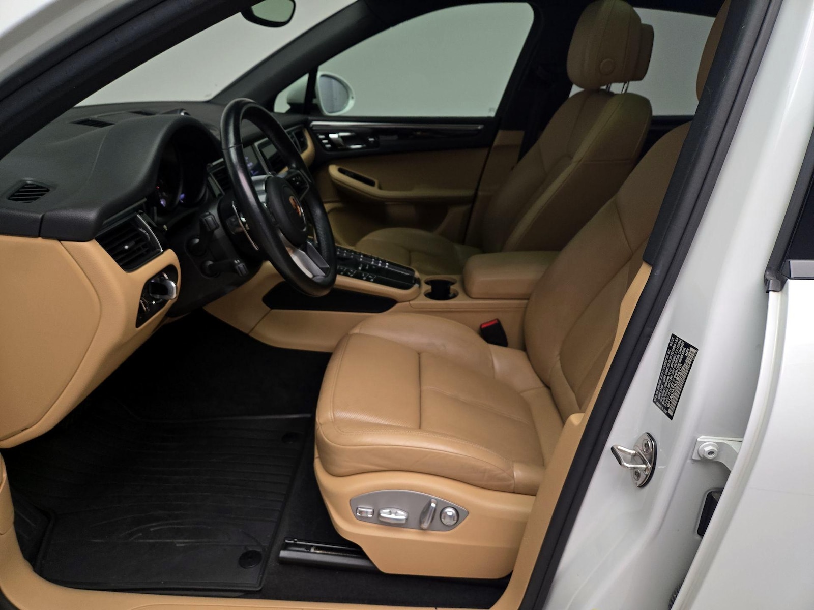 2018 Porsche Macan Base - Photo 12