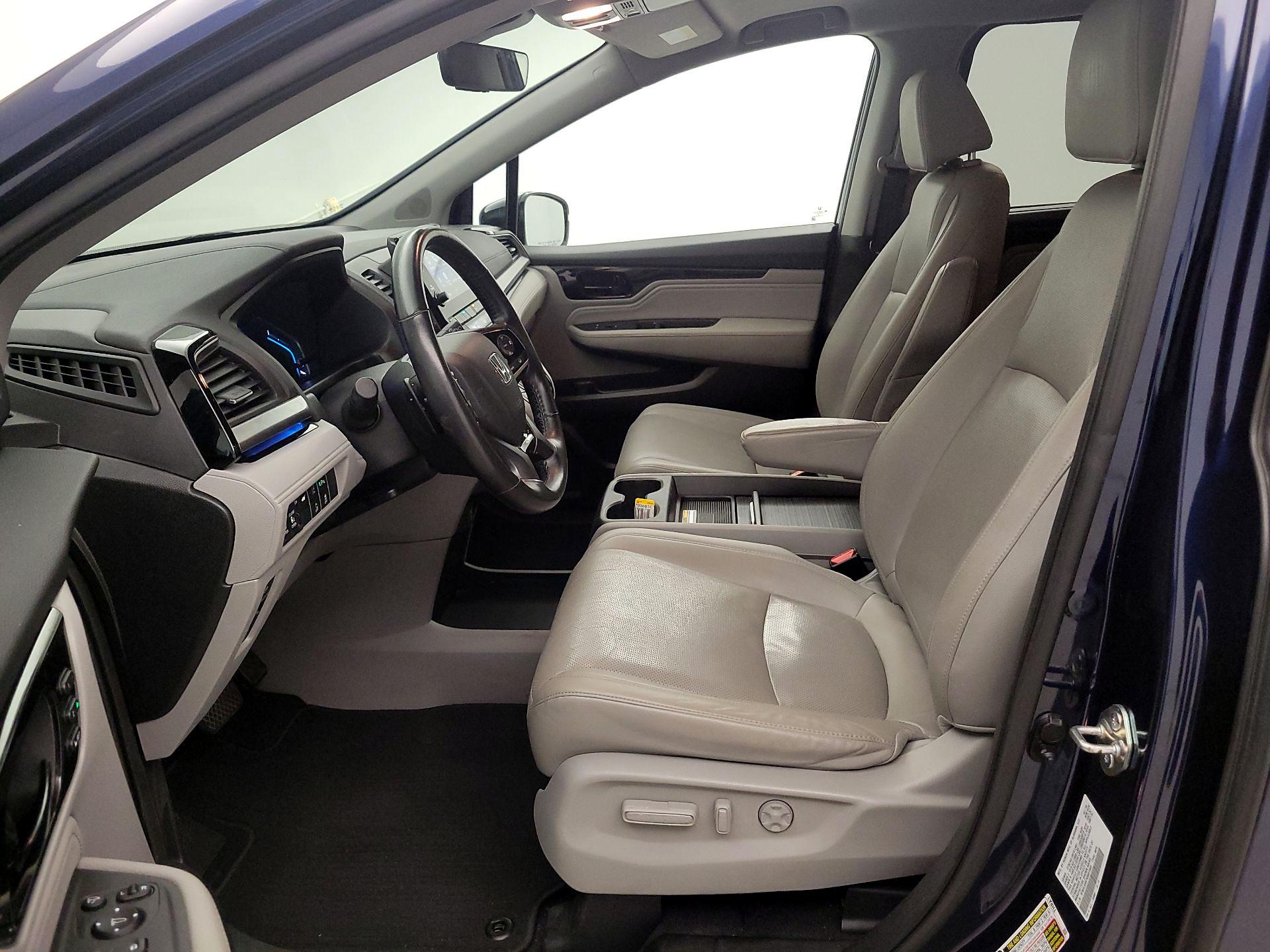 Thumbnail: 2019 Honda Odyssey - 11
