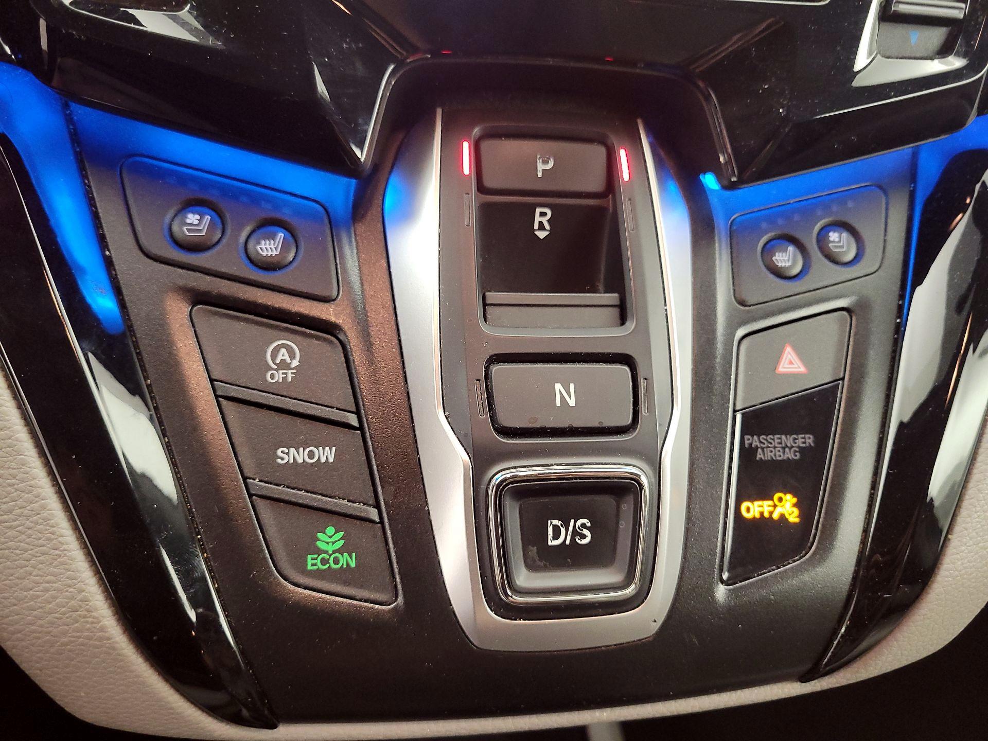 Thumbnail: 2019 Honda Odyssey - 17