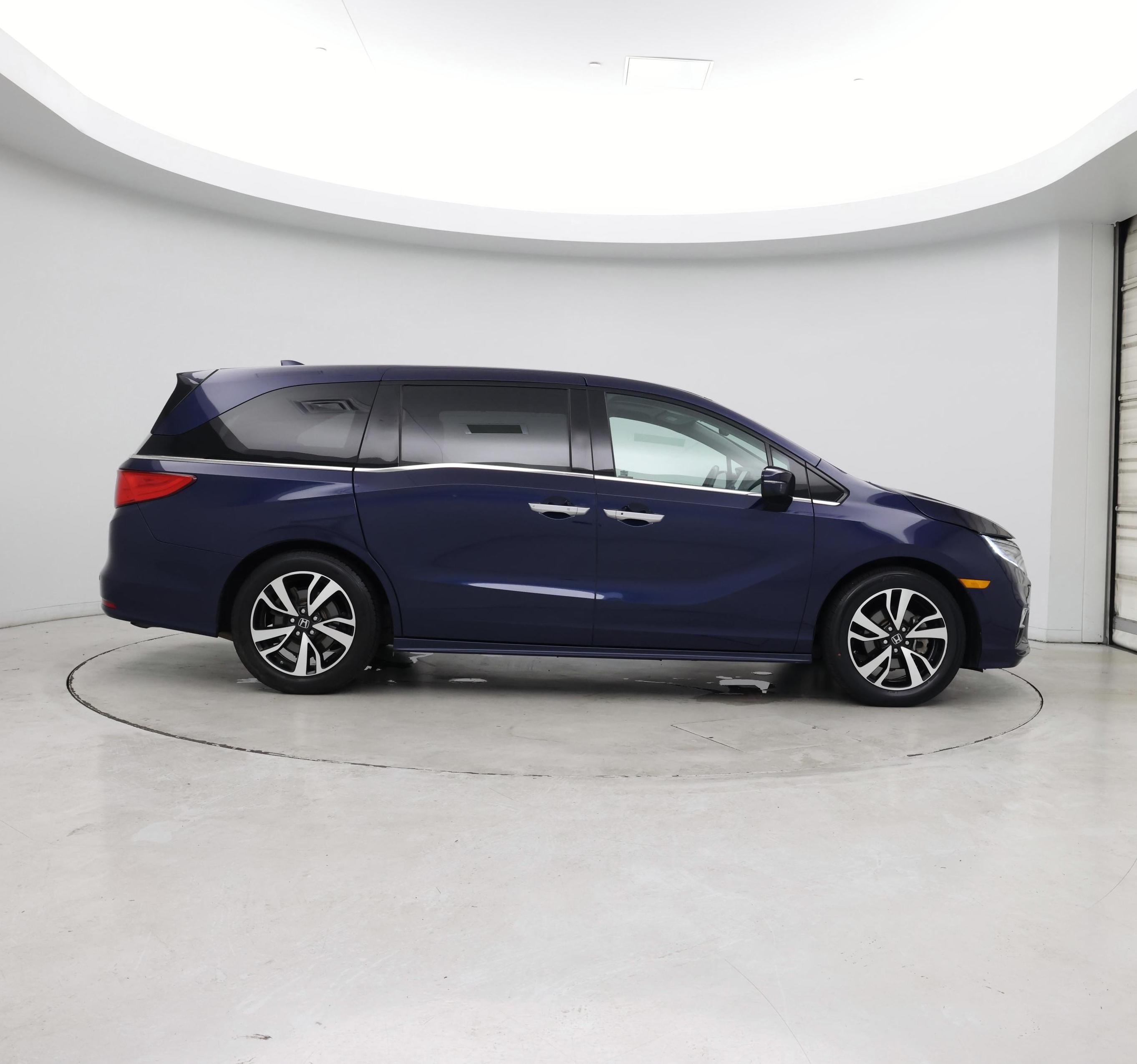 Thumbnail: 2019 Honda Odyssey - 7