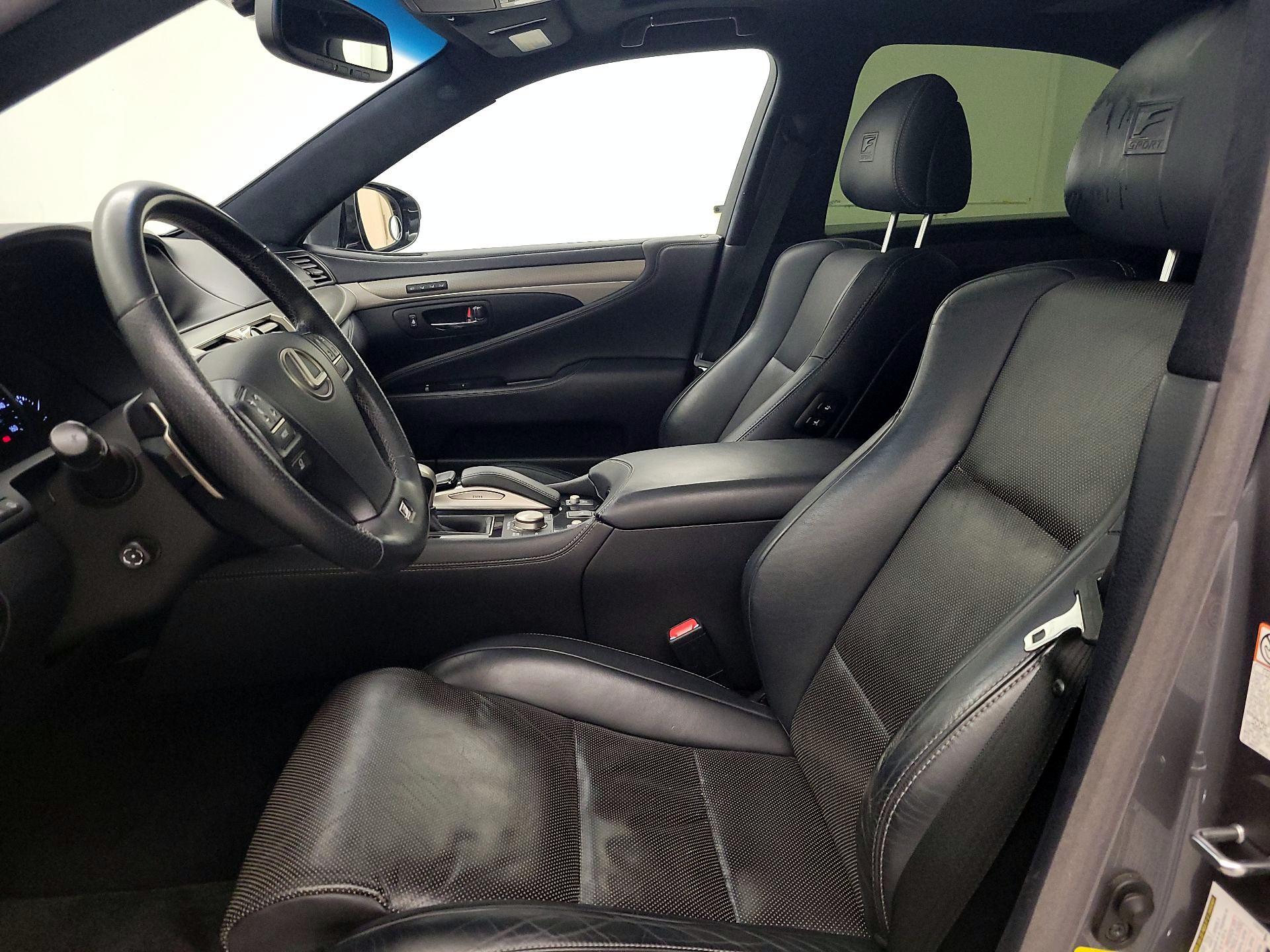 Thumbnail: 2016 Lexus LS - 11