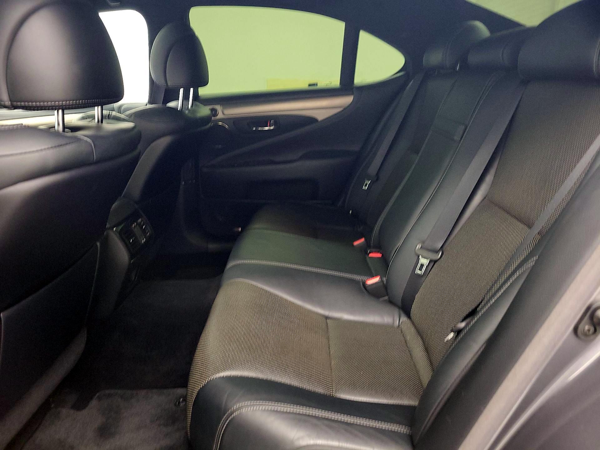 Thumbnail: 2016 Lexus LS - 20