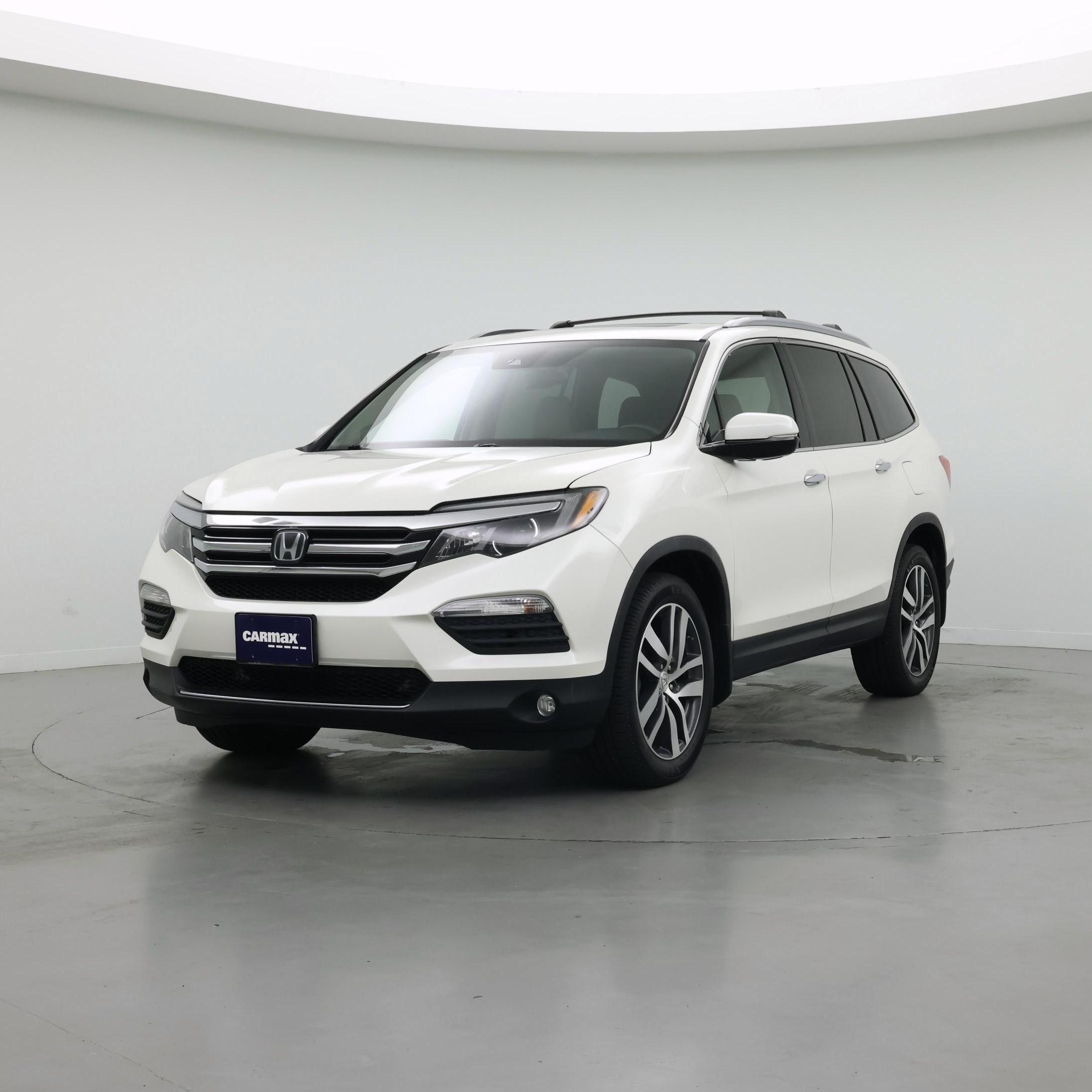 Thumbnail: 2017 Honda Pilot - 4