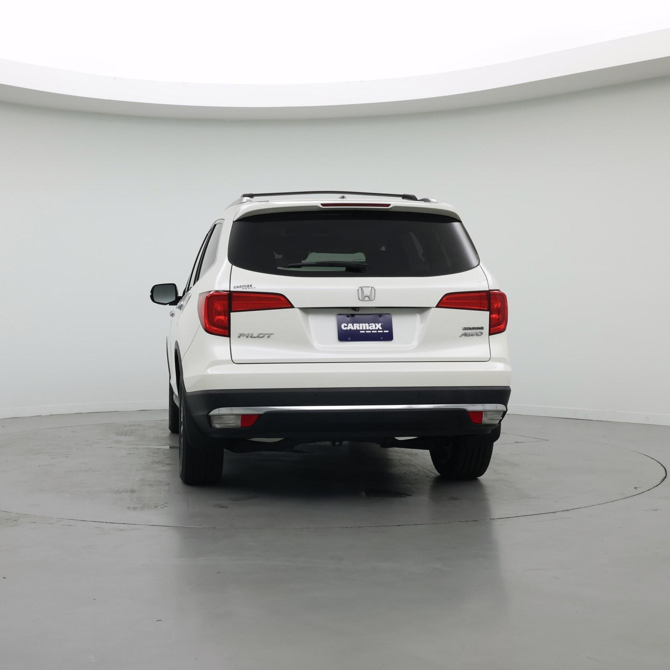 Thumbnail: 2017 Honda Pilot - 6