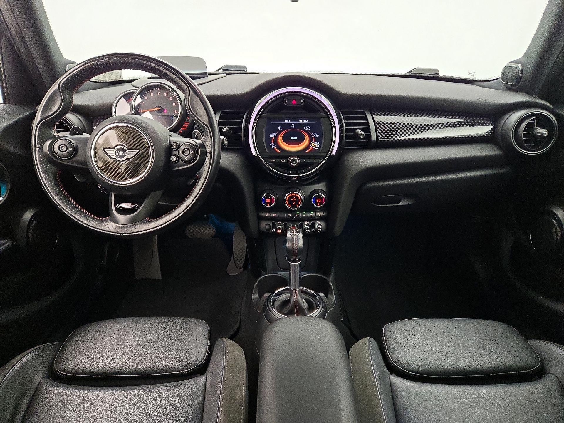 Thumbnail: 2016 MINI Cooper Hardtop - 9
