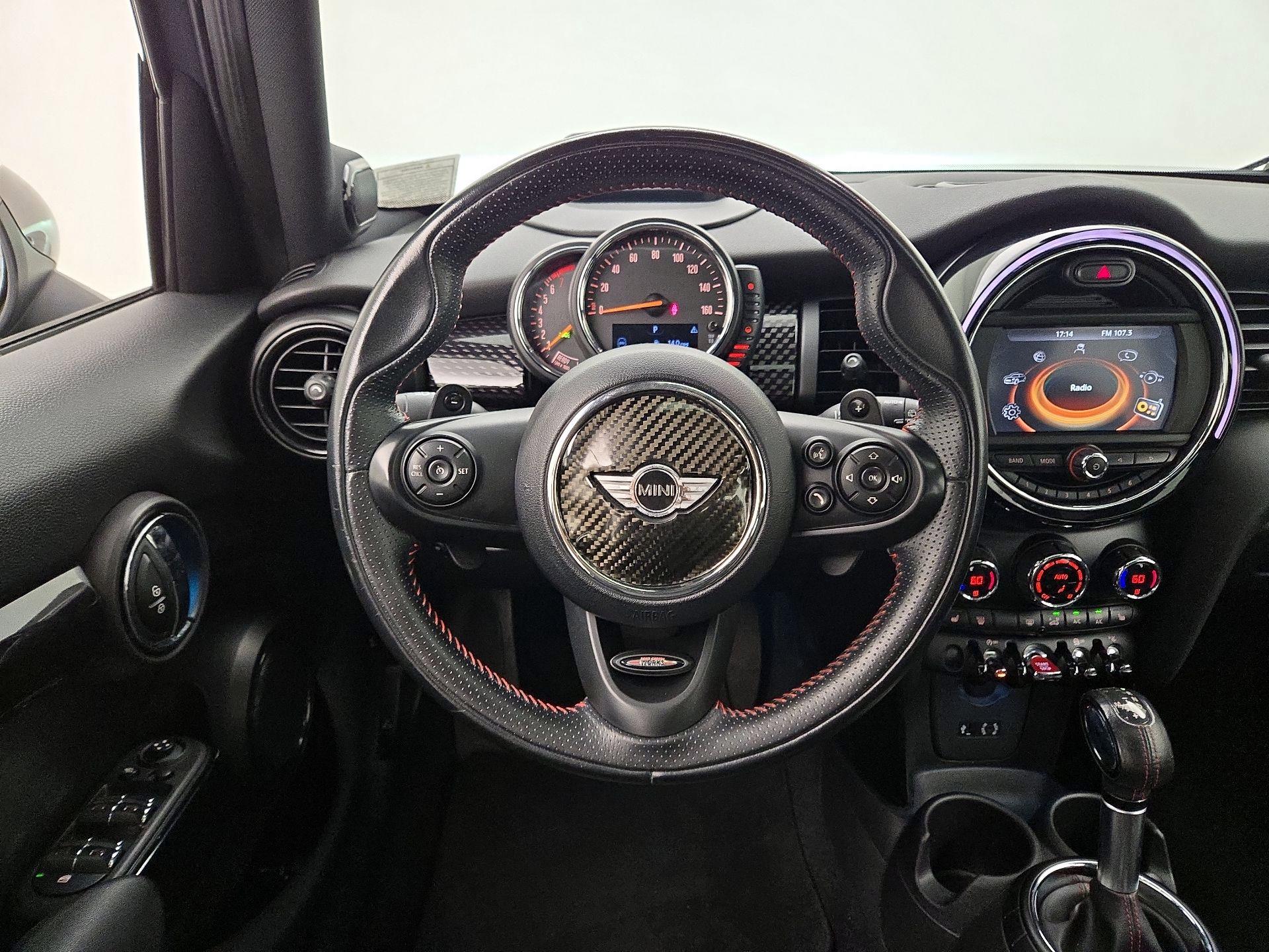 Thumbnail: 2016 MINI Cooper Hardtop - 10