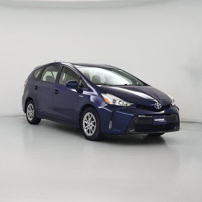 2015 Toyota Prius v Four