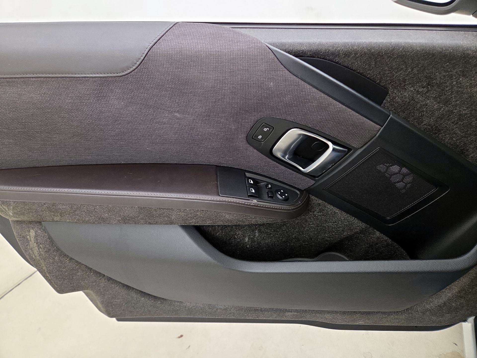 Thumbnail: 2016 BMW i3 - 12