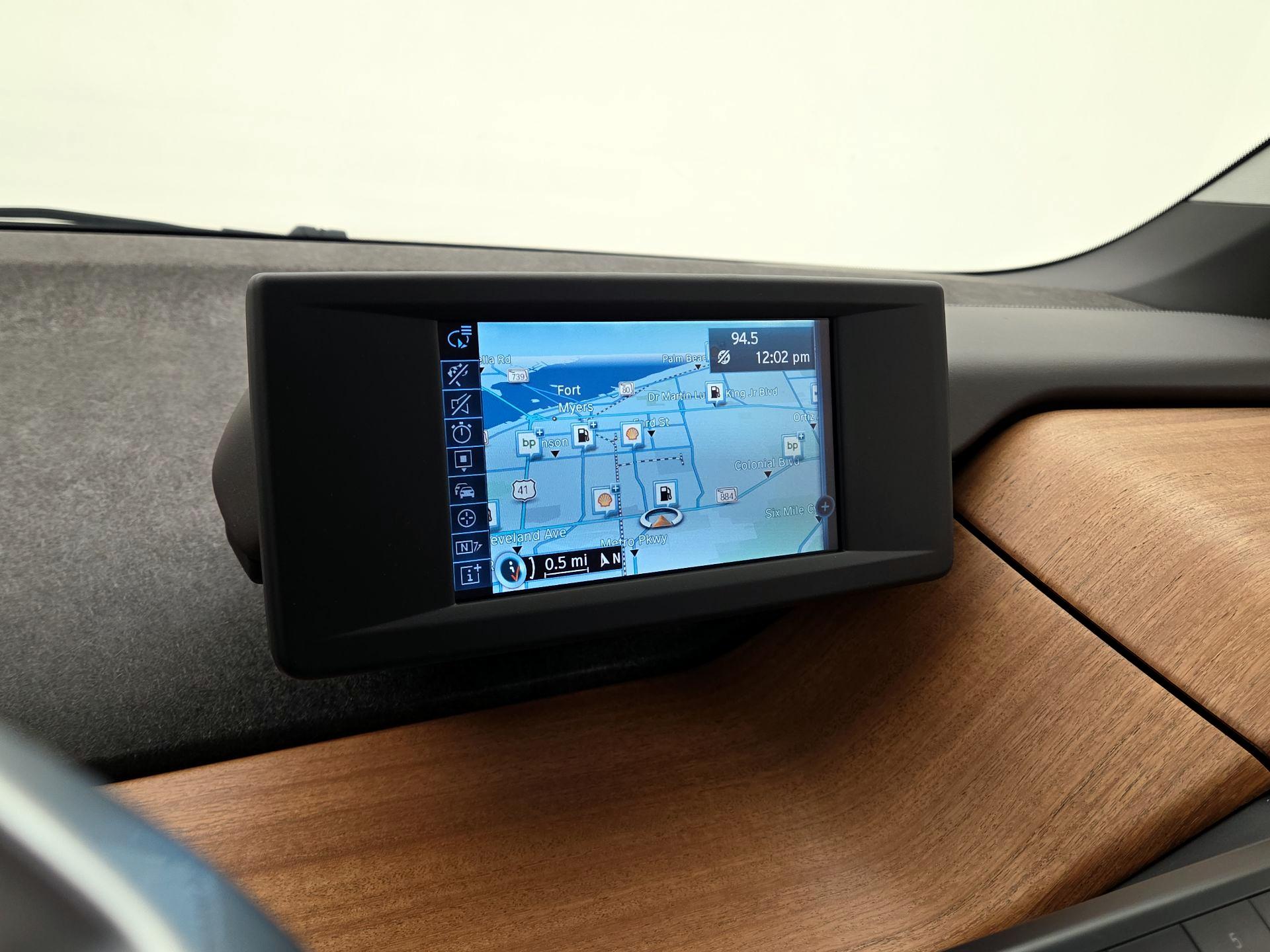 Thumbnail: 2016 BMW i3 - 14