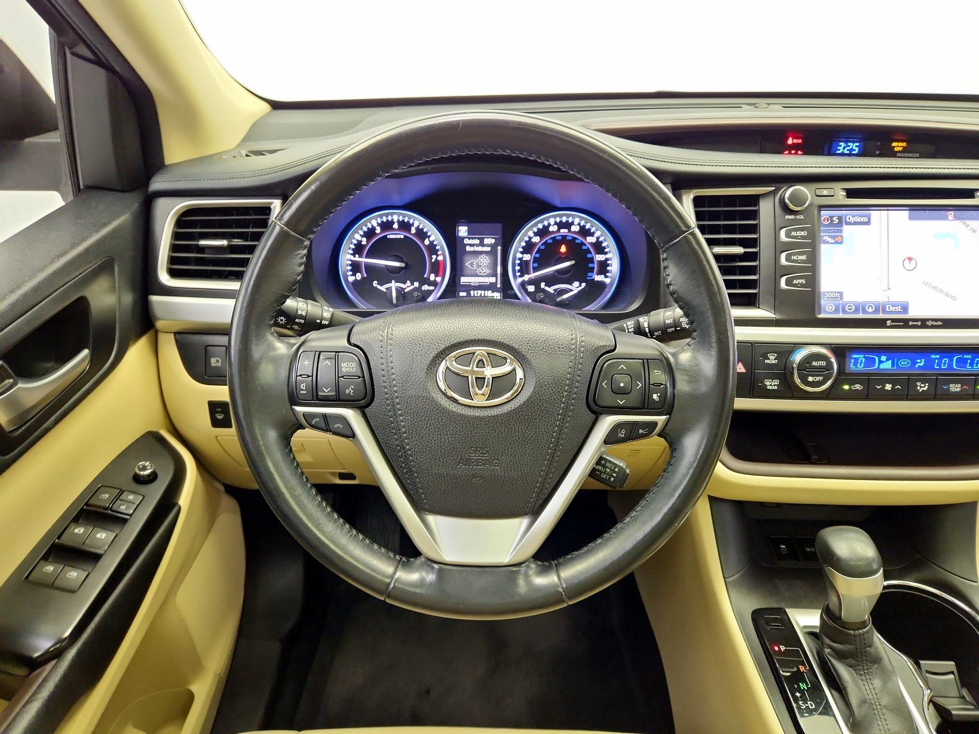 Thumbnail: 2018 Toyota Highlander - 10