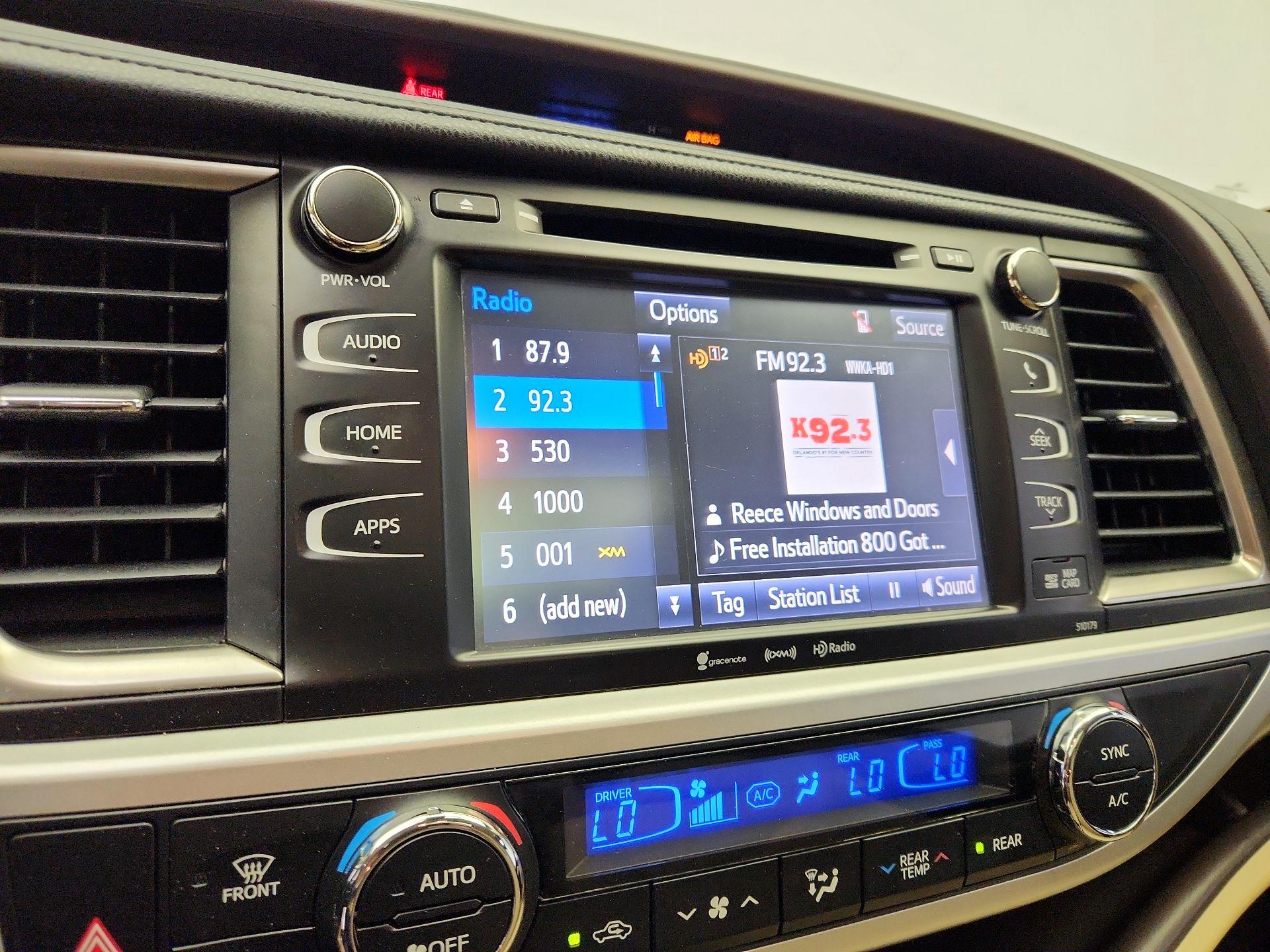 Thumbnail: 2018 Toyota Highlander - 16