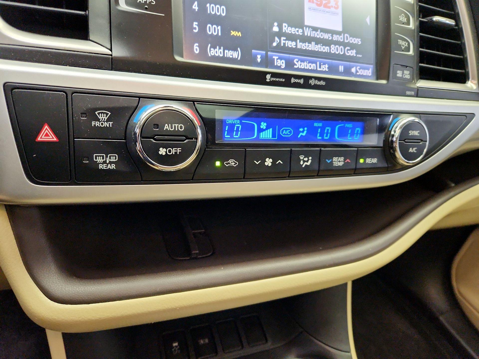 Thumbnail: 2018 Toyota Highlander - 17