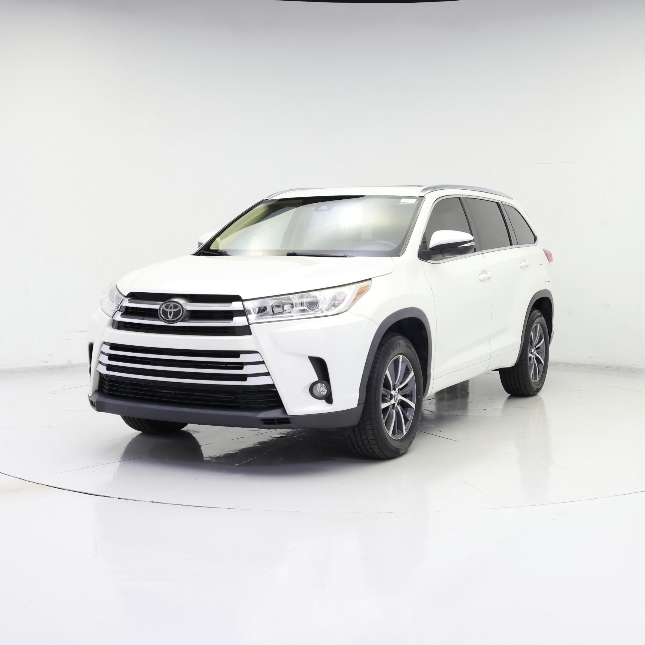 Thumbnail: 2018 Toyota Highlander - 4