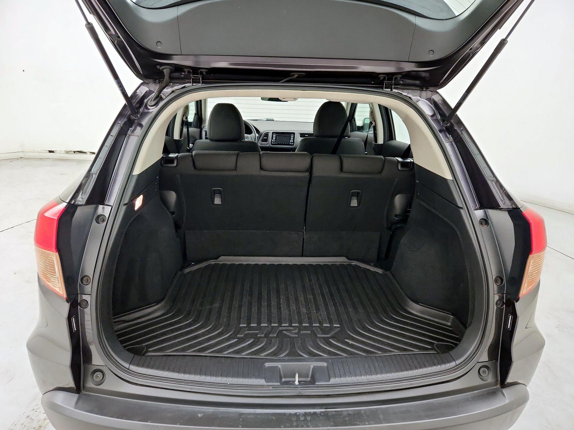 Thumbnail: 2016 Honda HR-V - 20