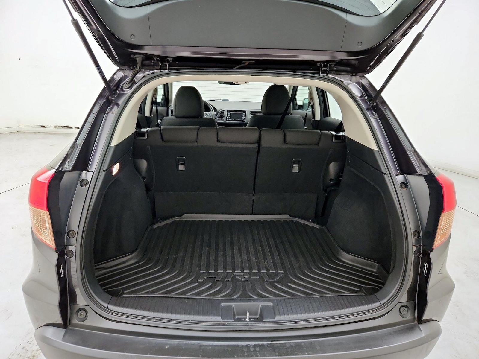 2016 Honda HR-V LX - Photo 21