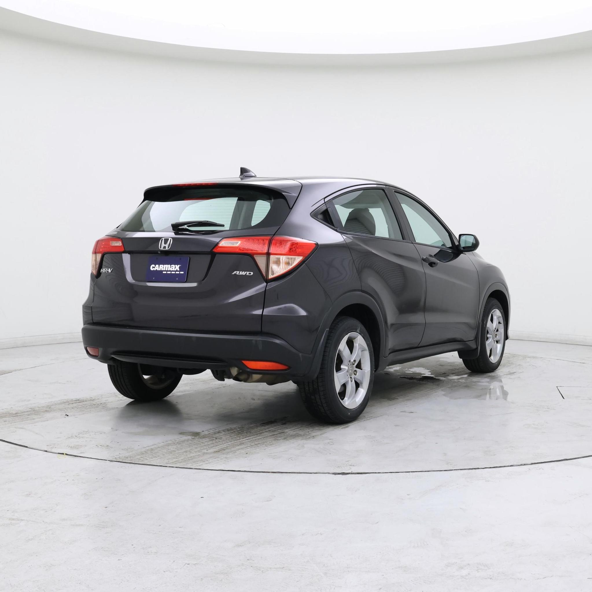 Thumbnail: 2016 Honda HR-V - 8
