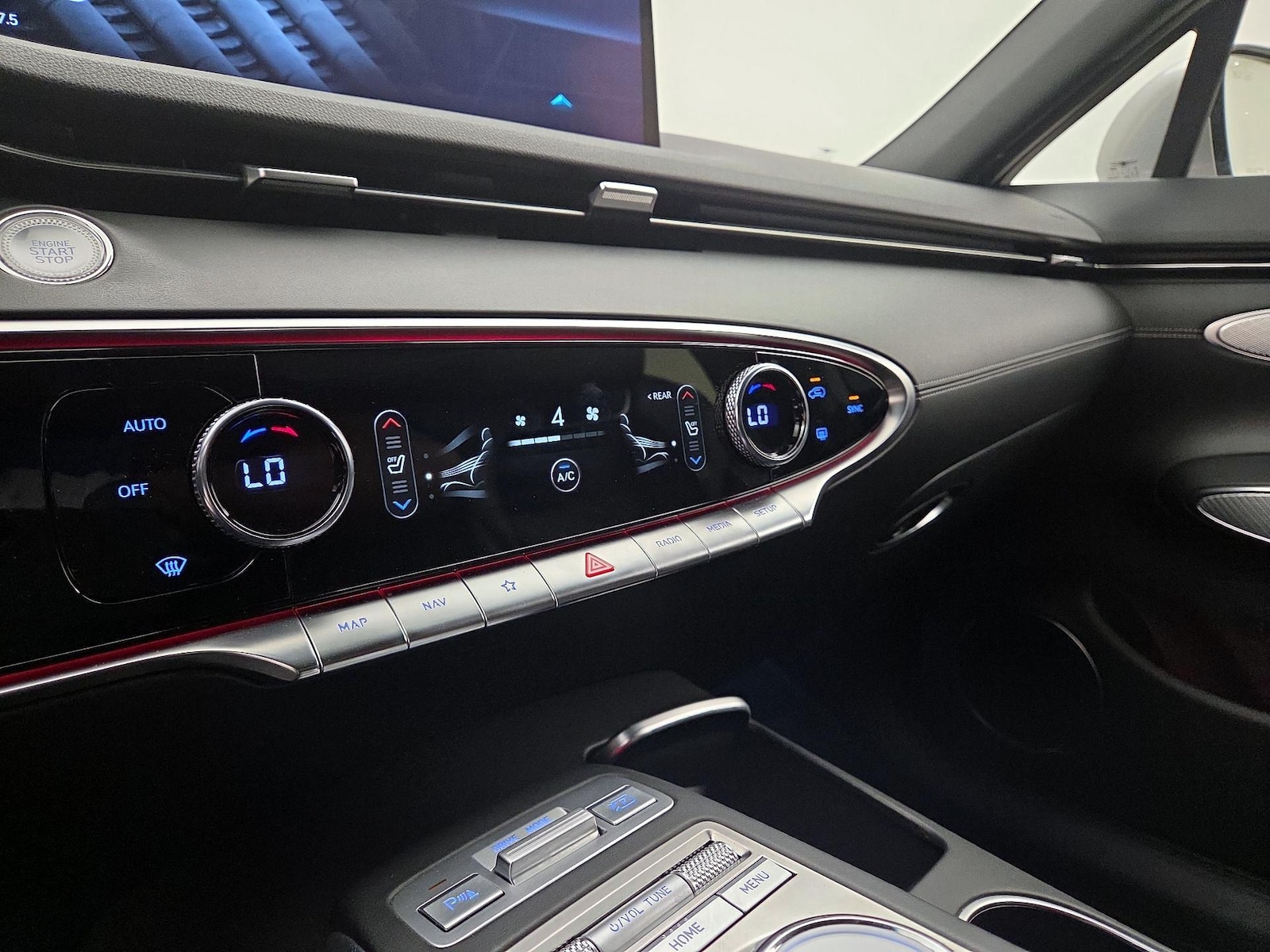 2022 GENESIS GV70 Sport - Photo 18