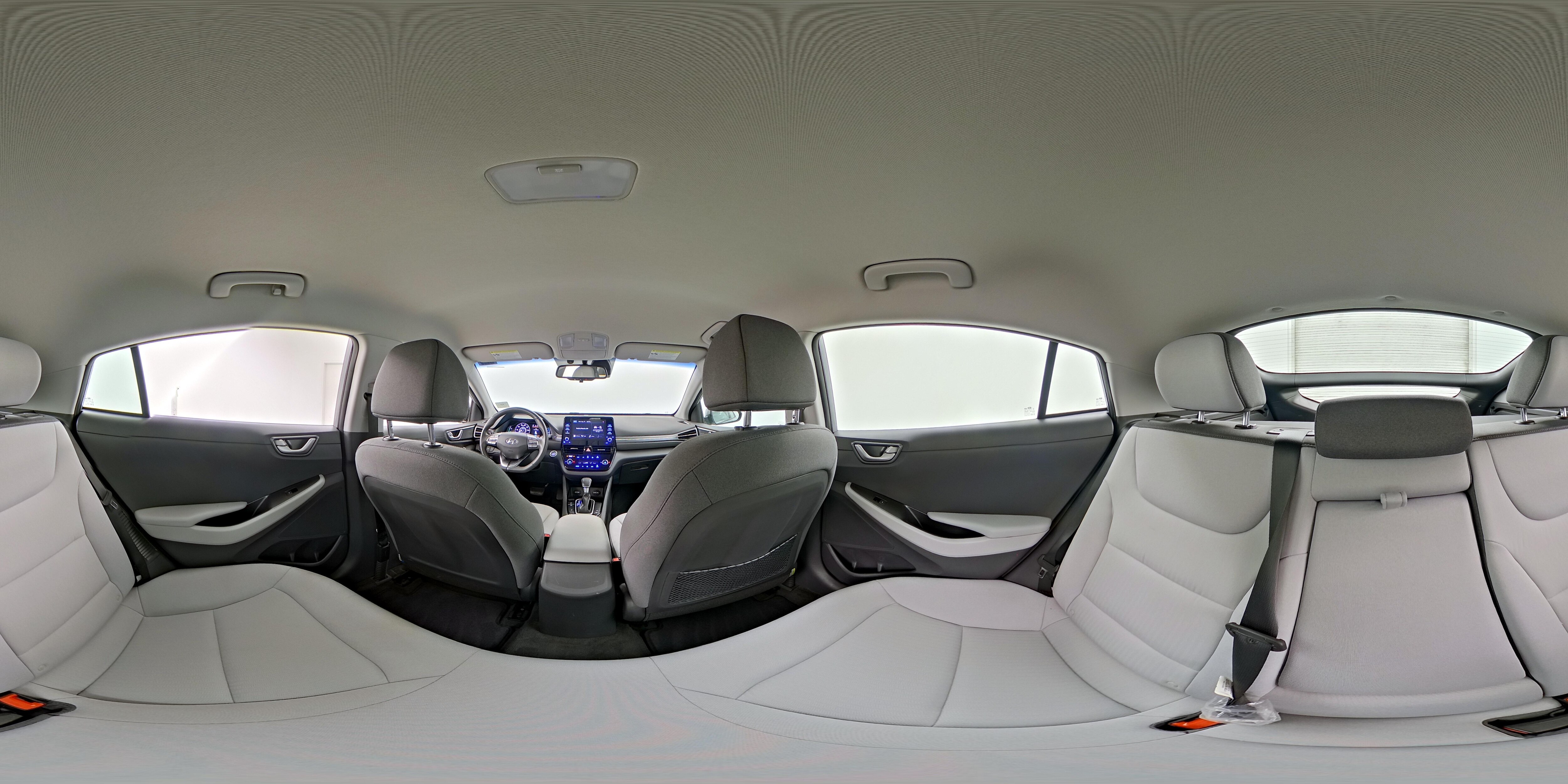 2022 Hyundai Ioniq SE - Photo 25