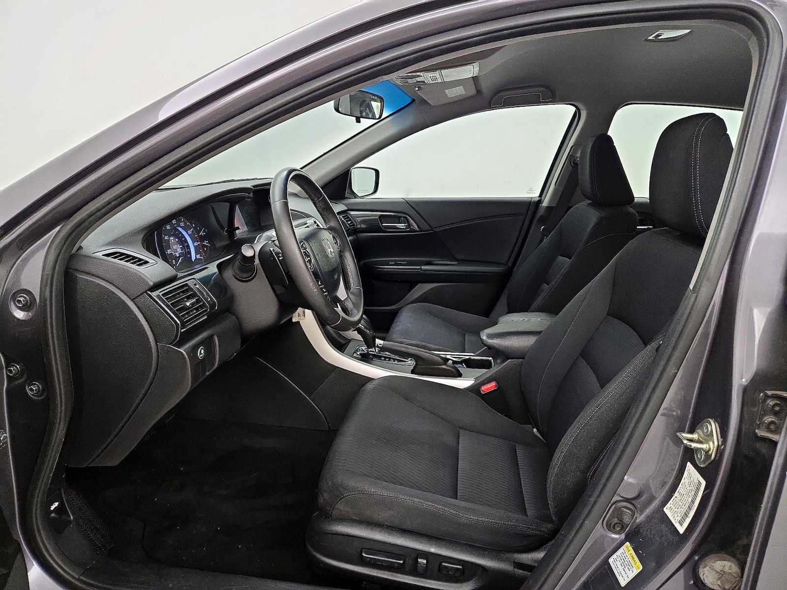 Power Seat(s) & Side Airbags