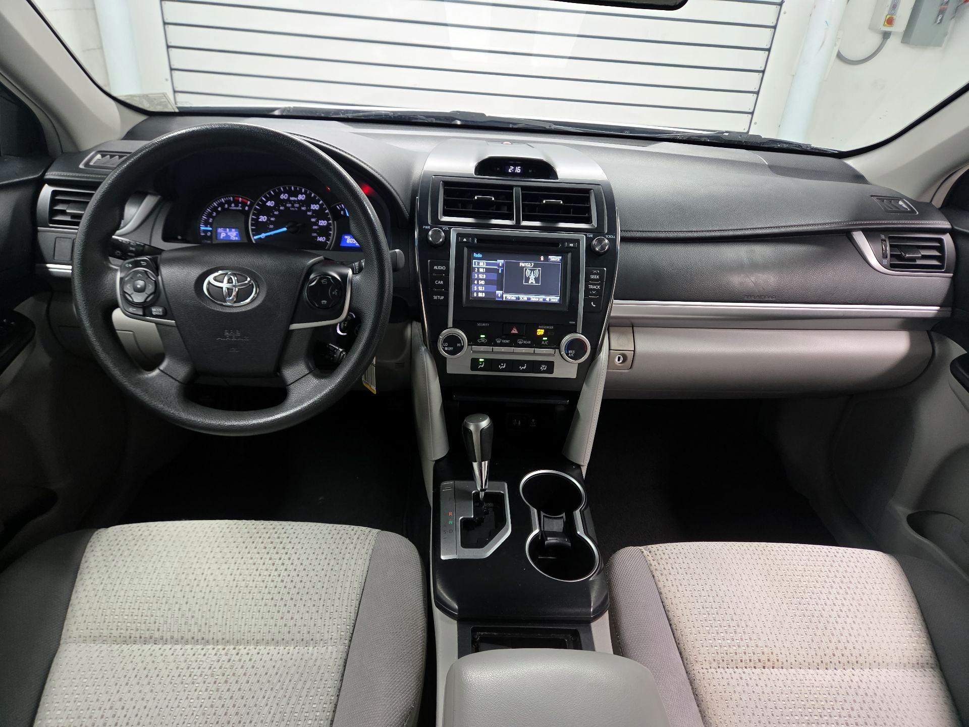 Thumbnail: 2014 Toyota Camry - 8