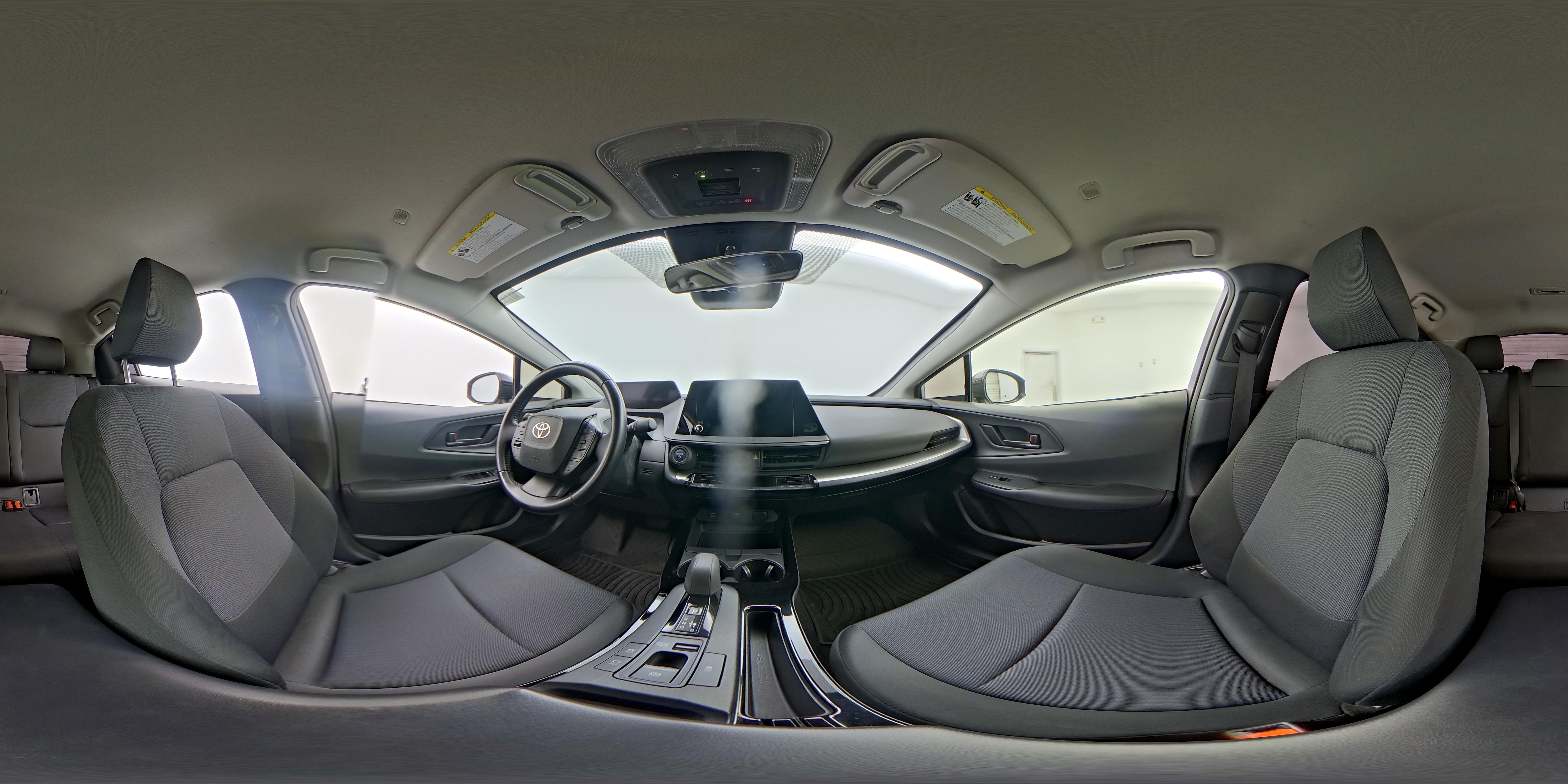 2024 Toyota Prius LE - Photo 24