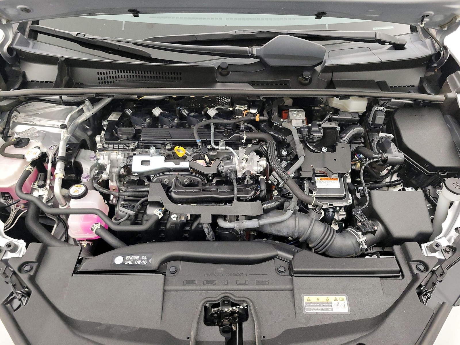 2024 Toyota Prius LE - Photo 22