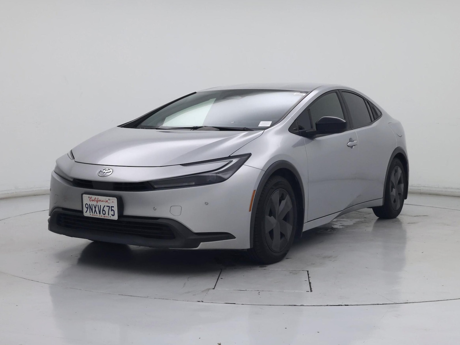 2024 Toyota Prius LE - Photo 5