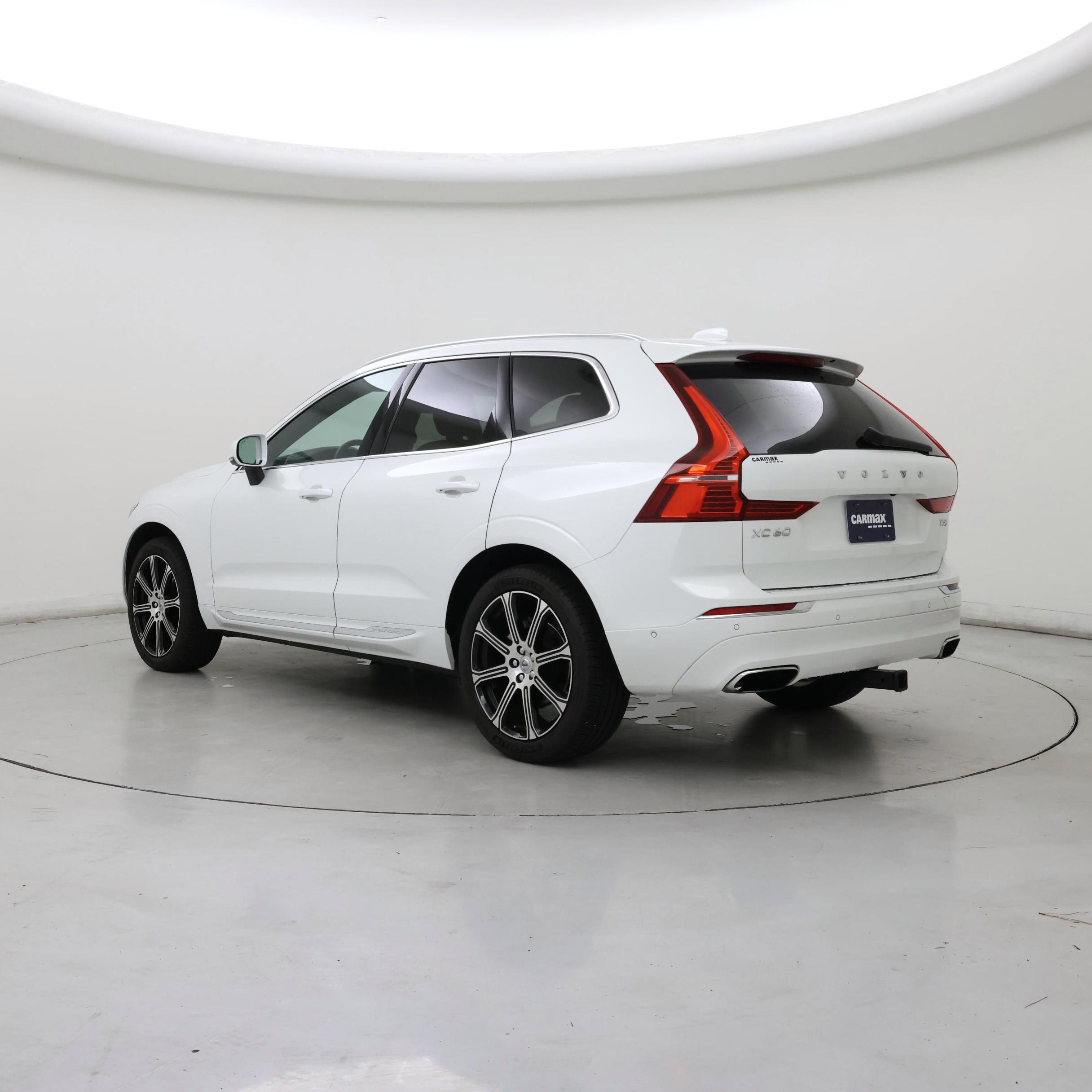 Thumbnail: 2019 Volvo XC60 - 2