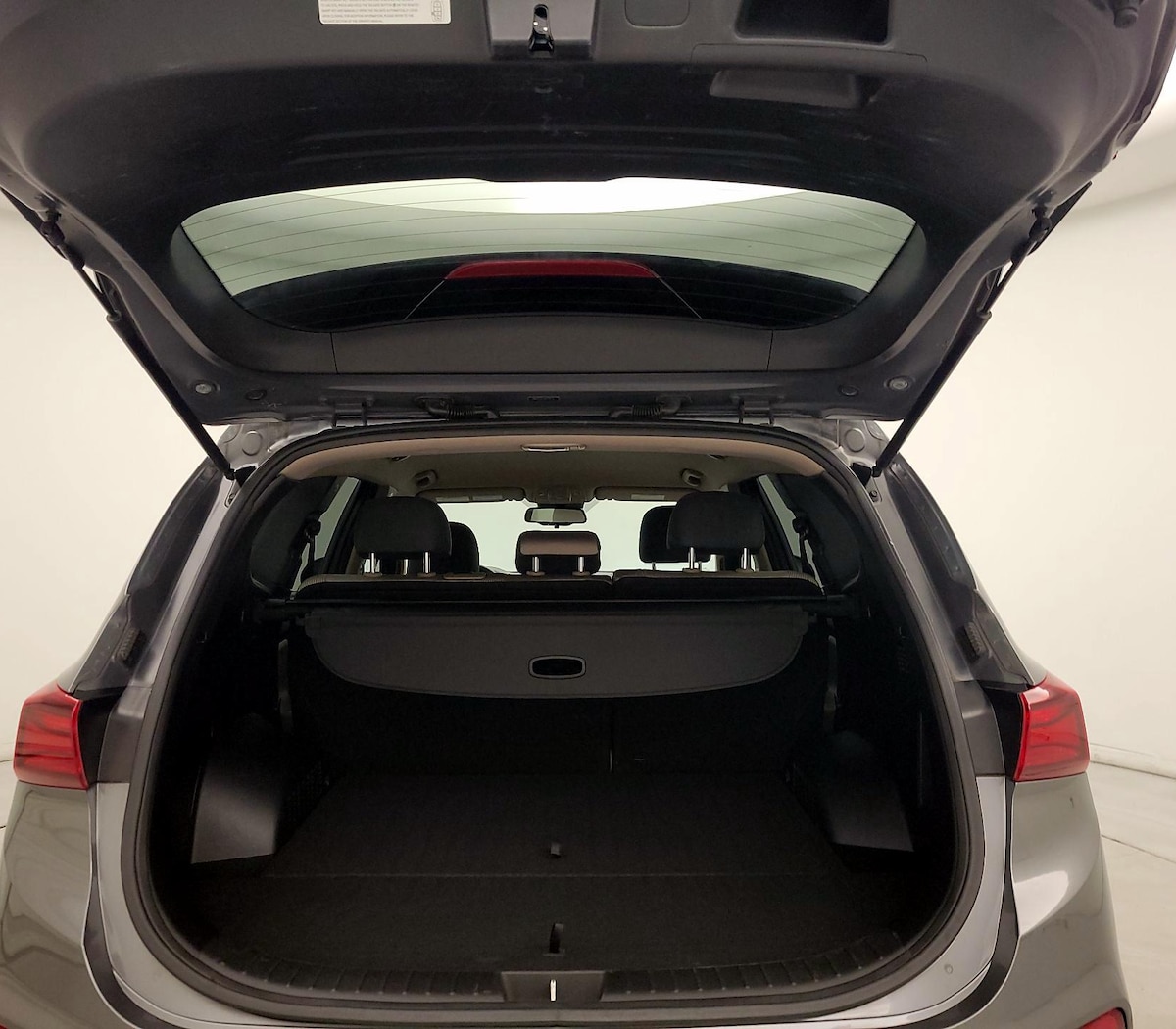 Trunk/Cargo (Seats Up)