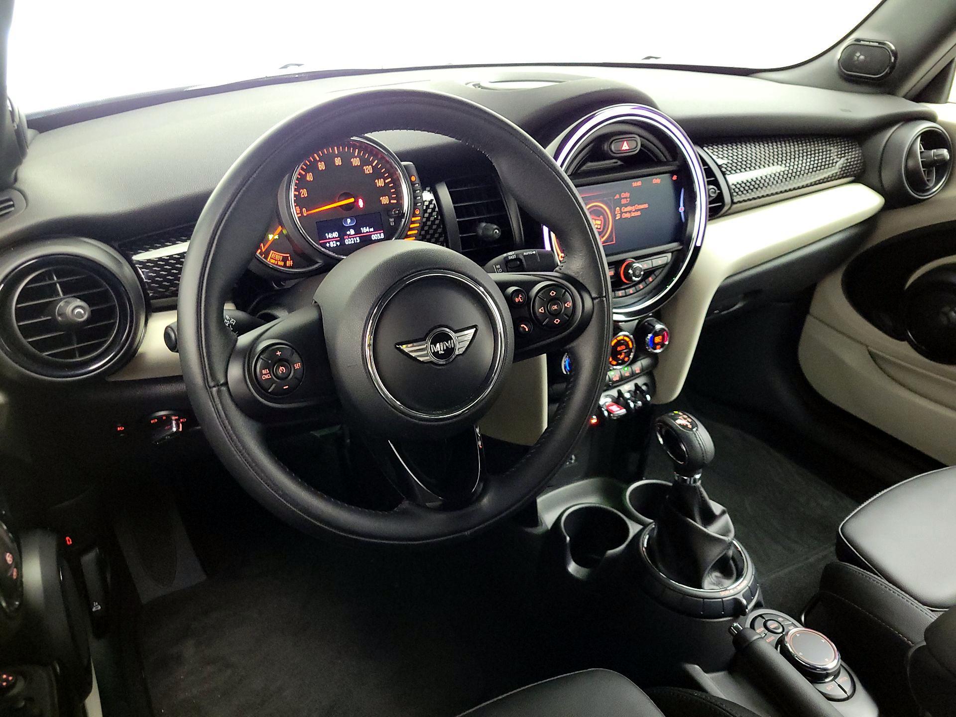 Thumbnail: 2017 MINI Cooper - 9