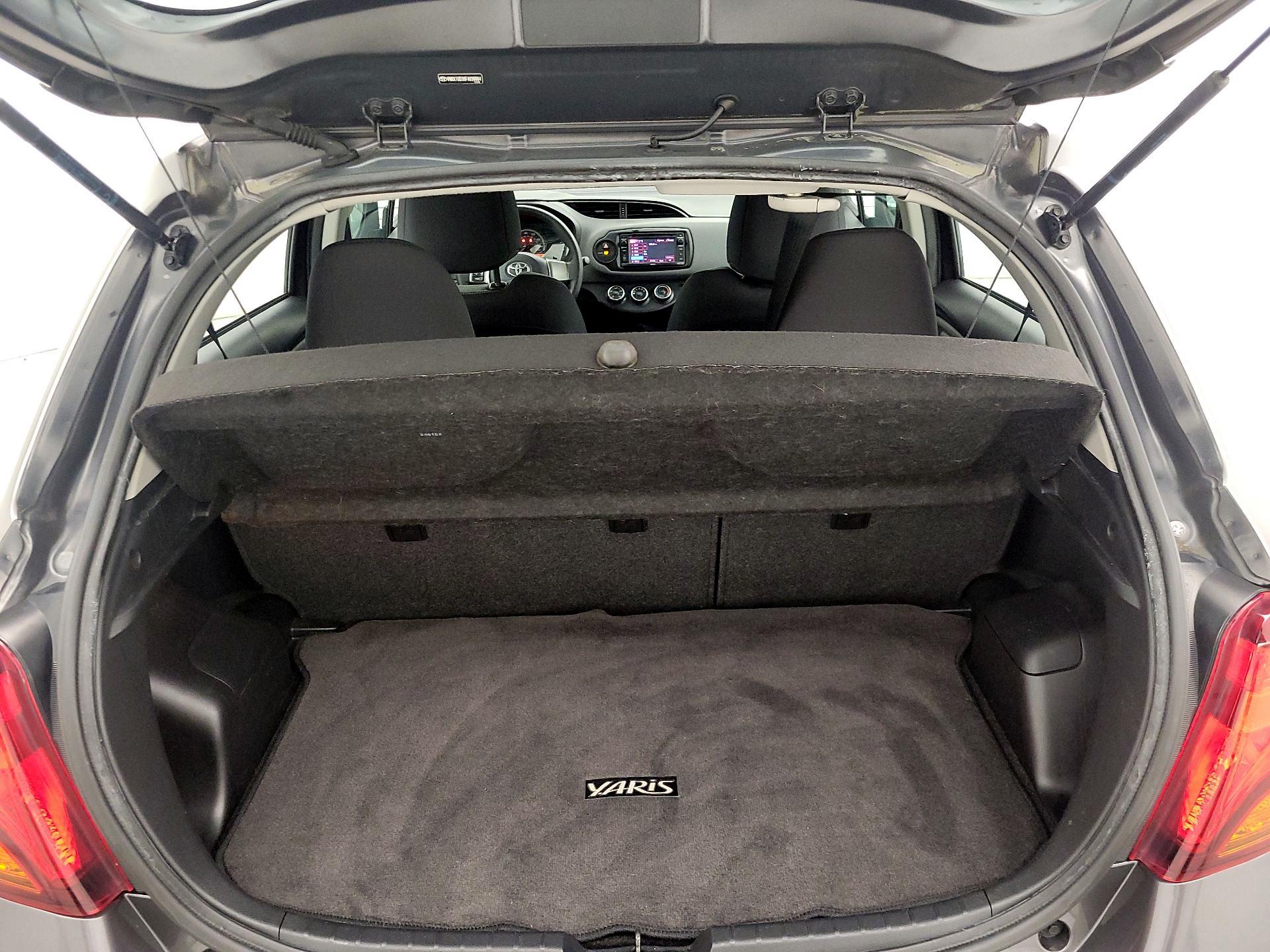 Thumbnail: 2015 Toyota Yaris - 18