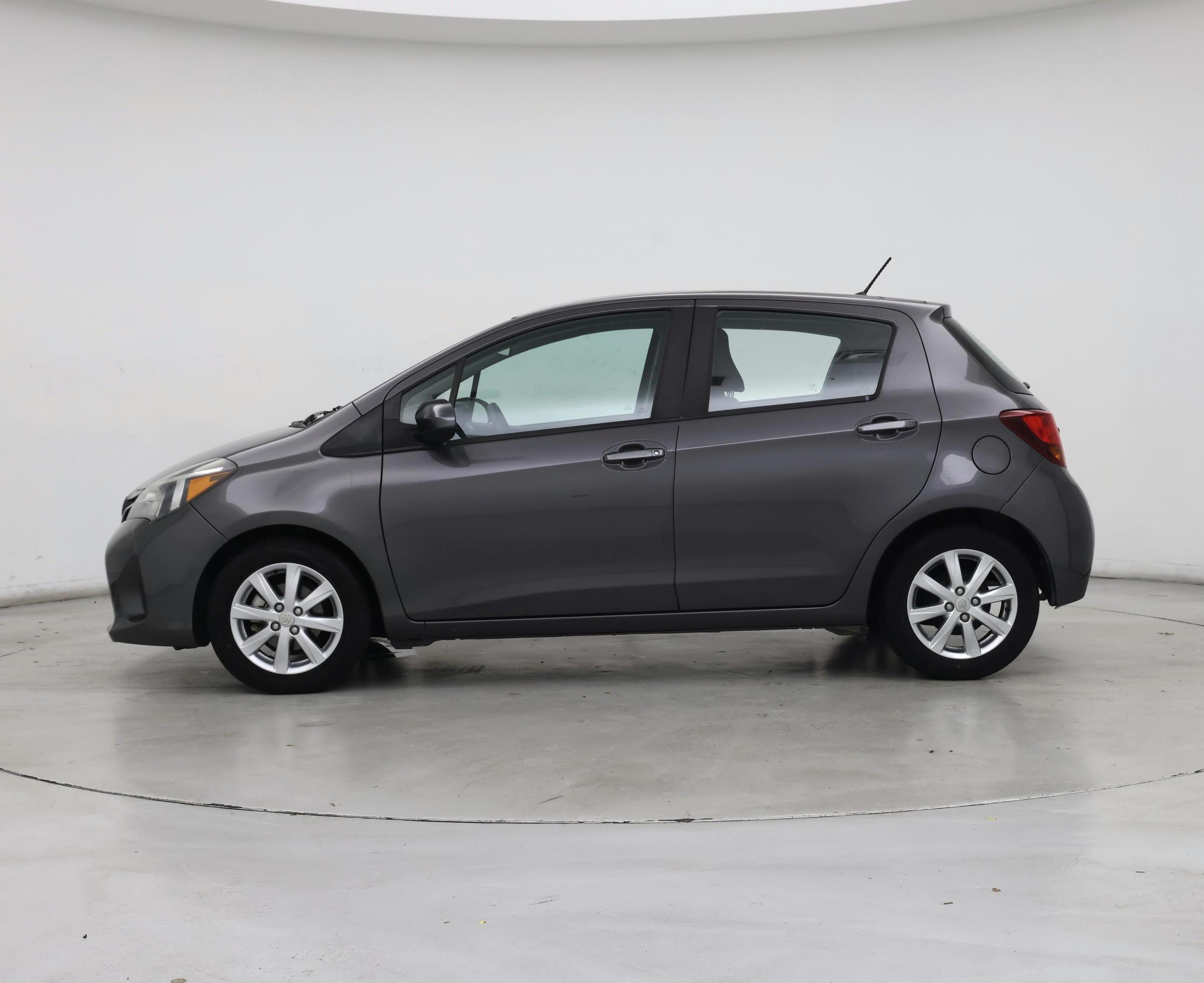 Thumbnail: 2015 Toyota Yaris - 3