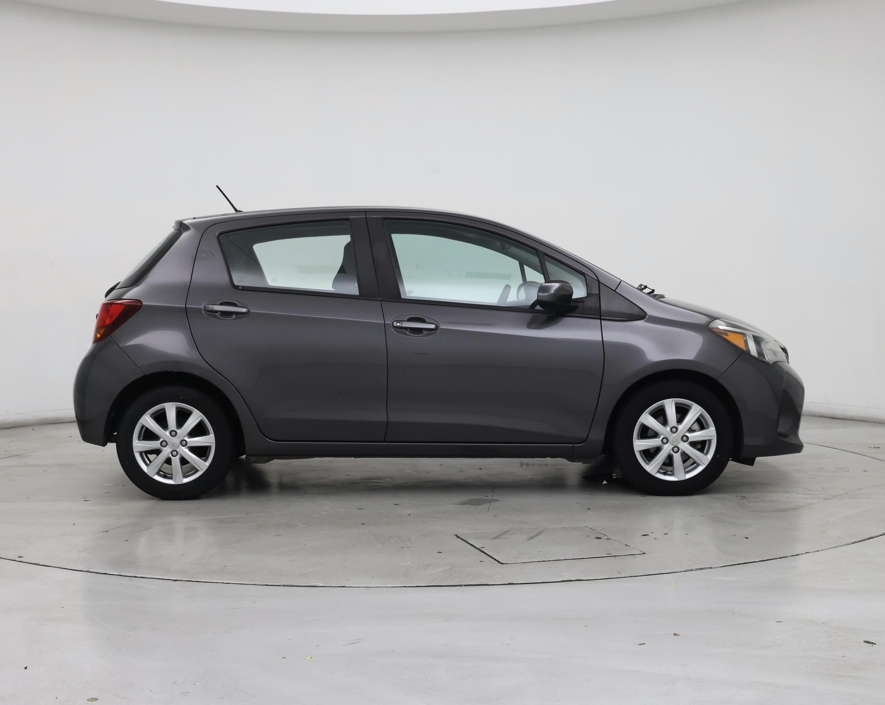 Thumbnail: 2015 Toyota Yaris - 7