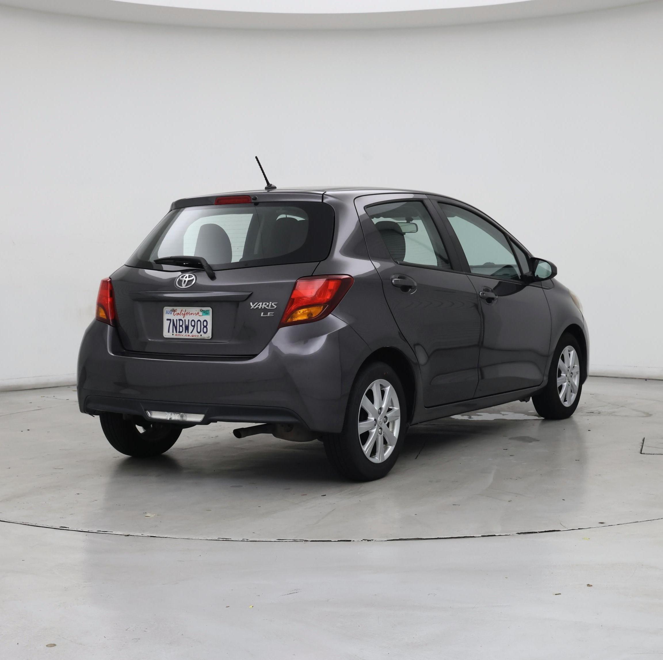 Thumbnail: 2015 Toyota Yaris - 8