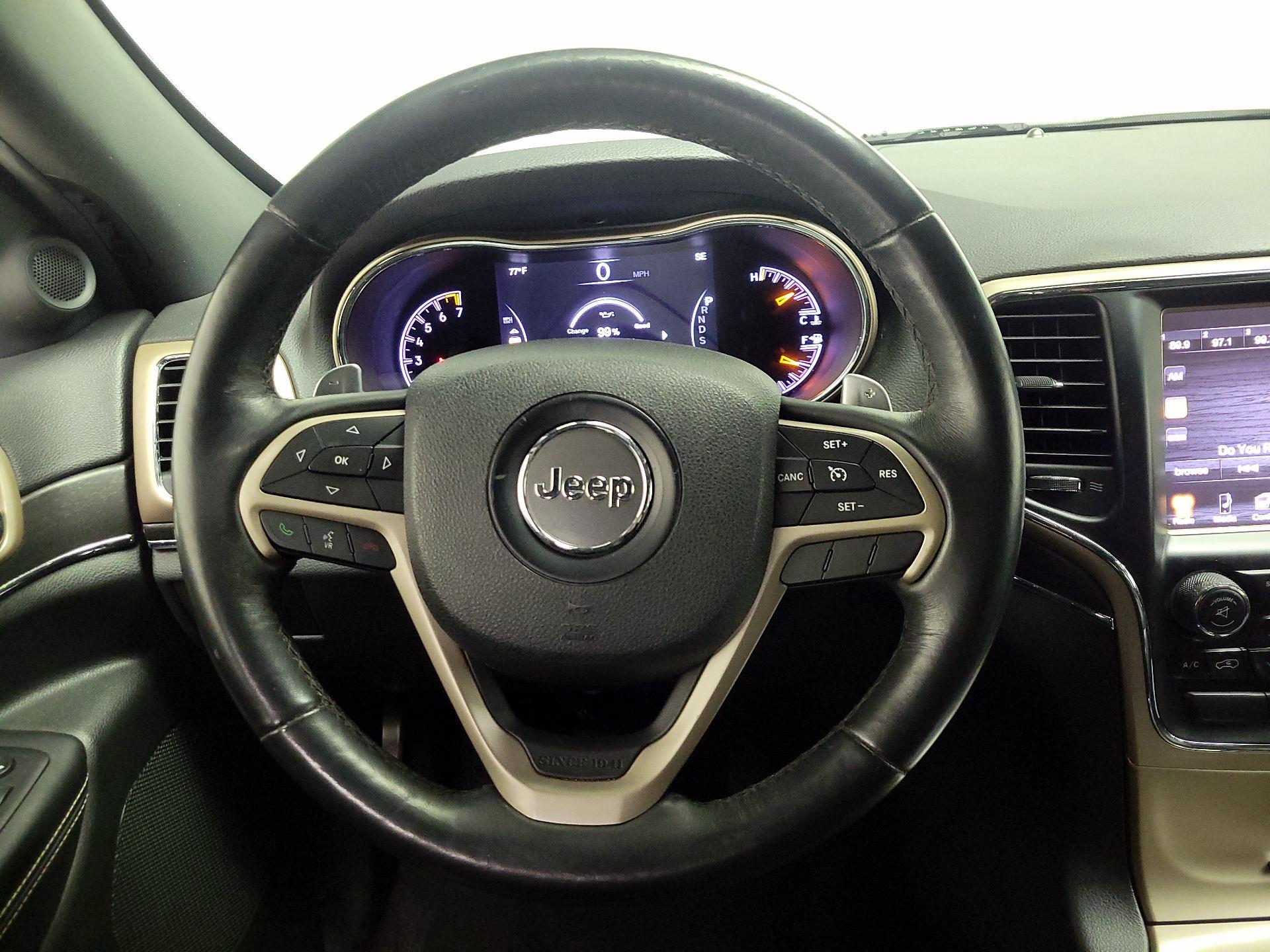 Thumbnail: 2015 Jeep Grand Cherokee - 10